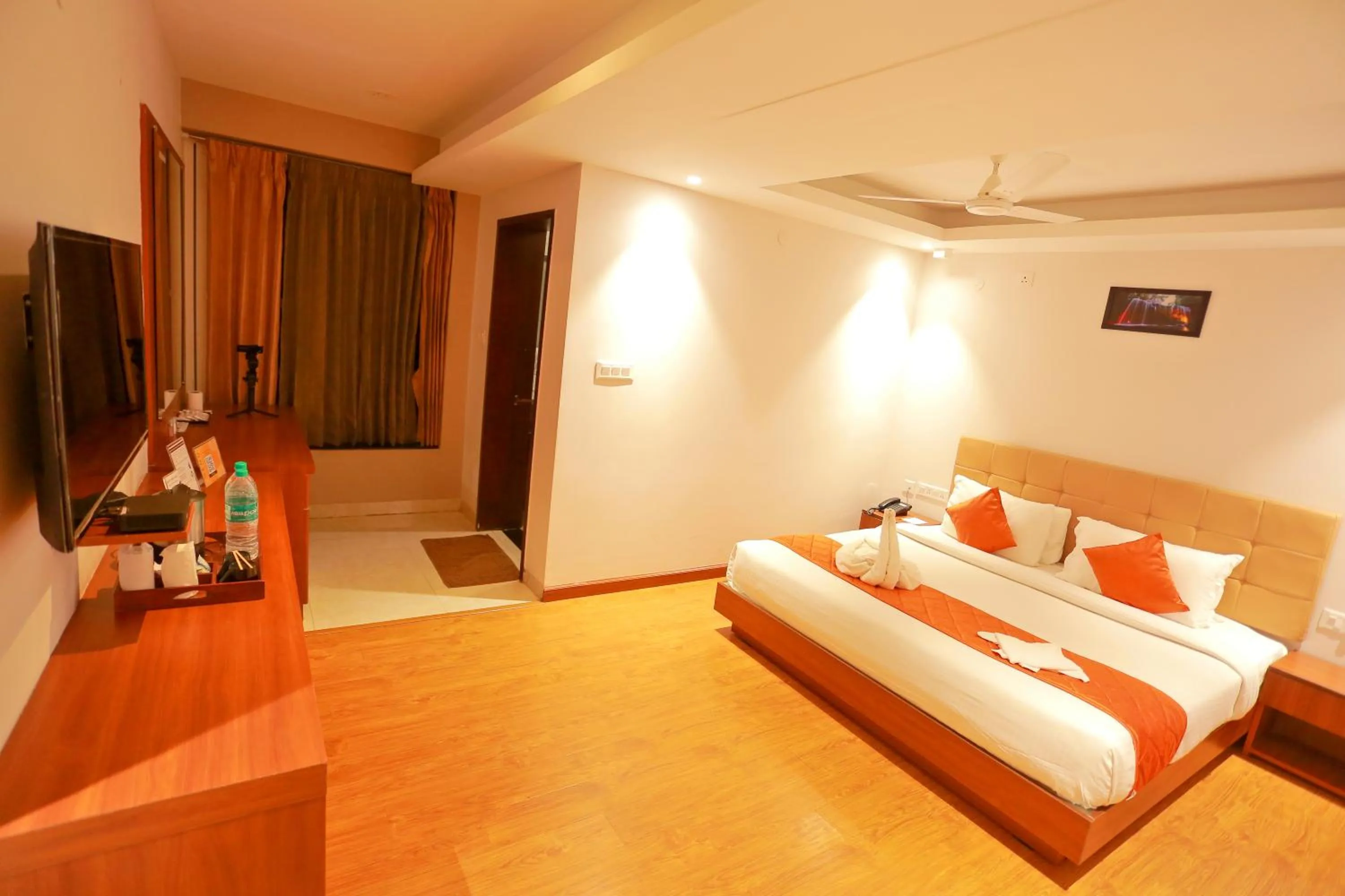 Bedroom, Bed in Grand Signature Hotel & spa