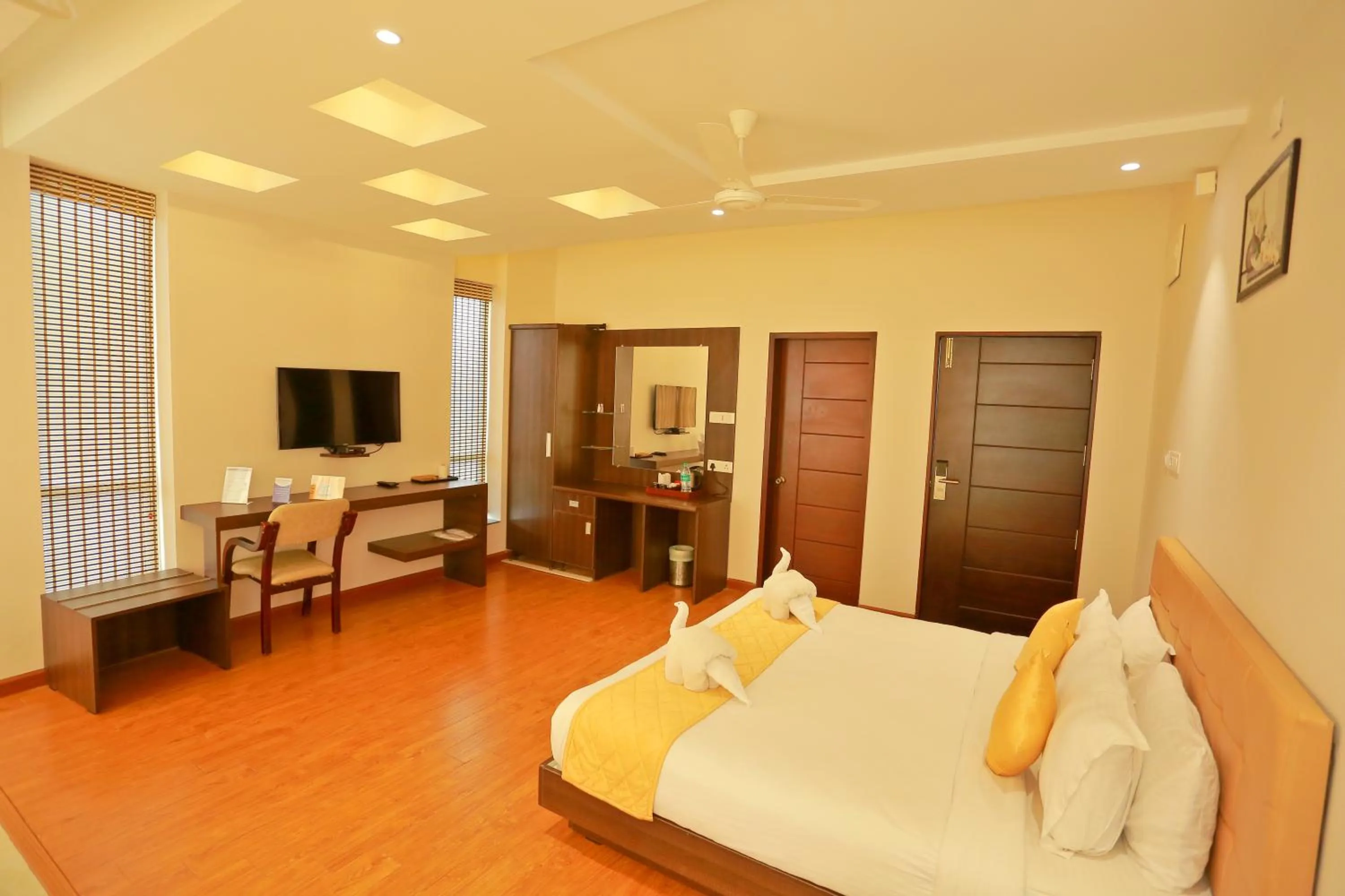 Bedroom, Bed in Grand Signature Hotel & spa