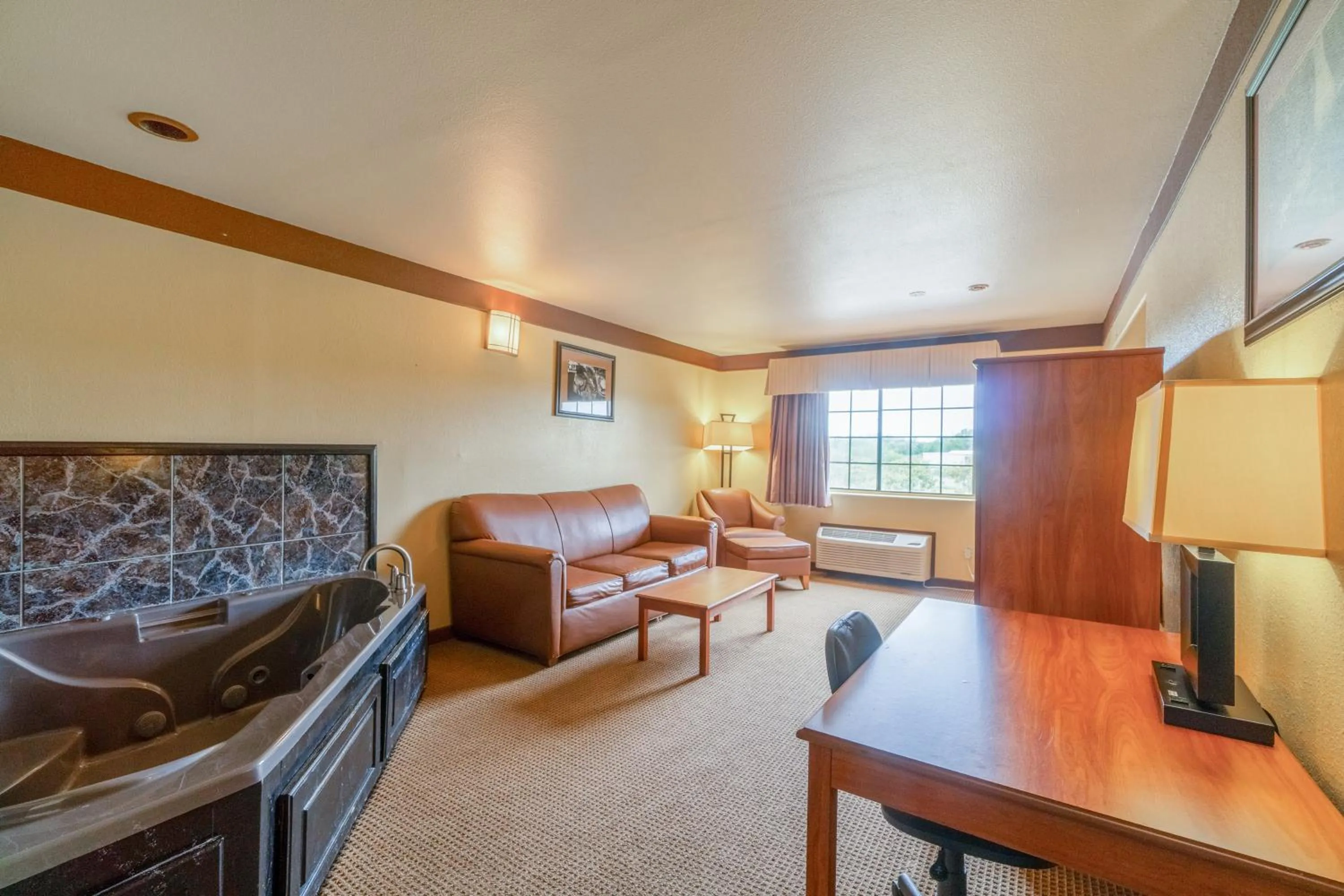 Seating area in Texan Inn By OYO Beeville US-181