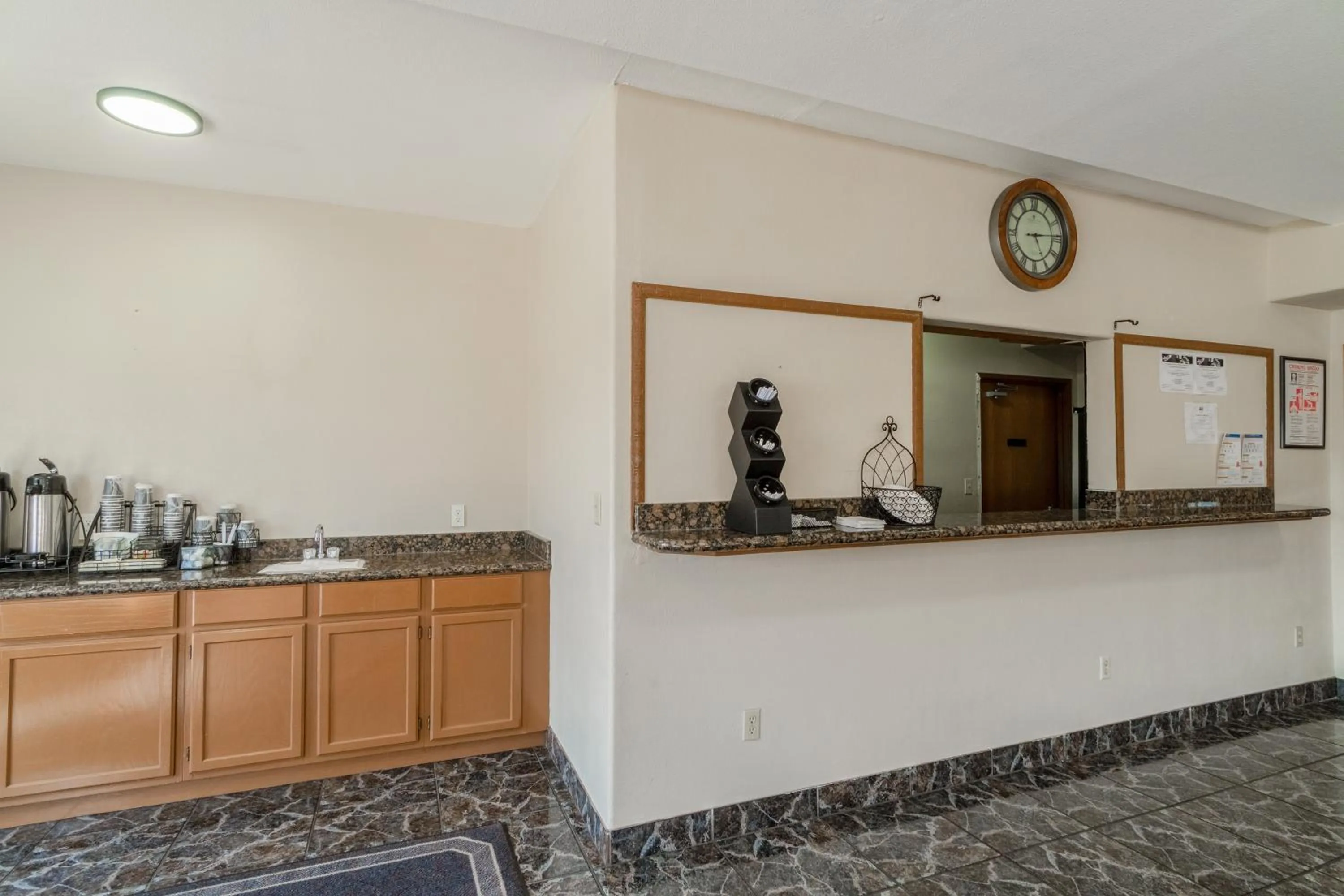 Lobby or reception in Texan Inn By OYO Beeville US-181