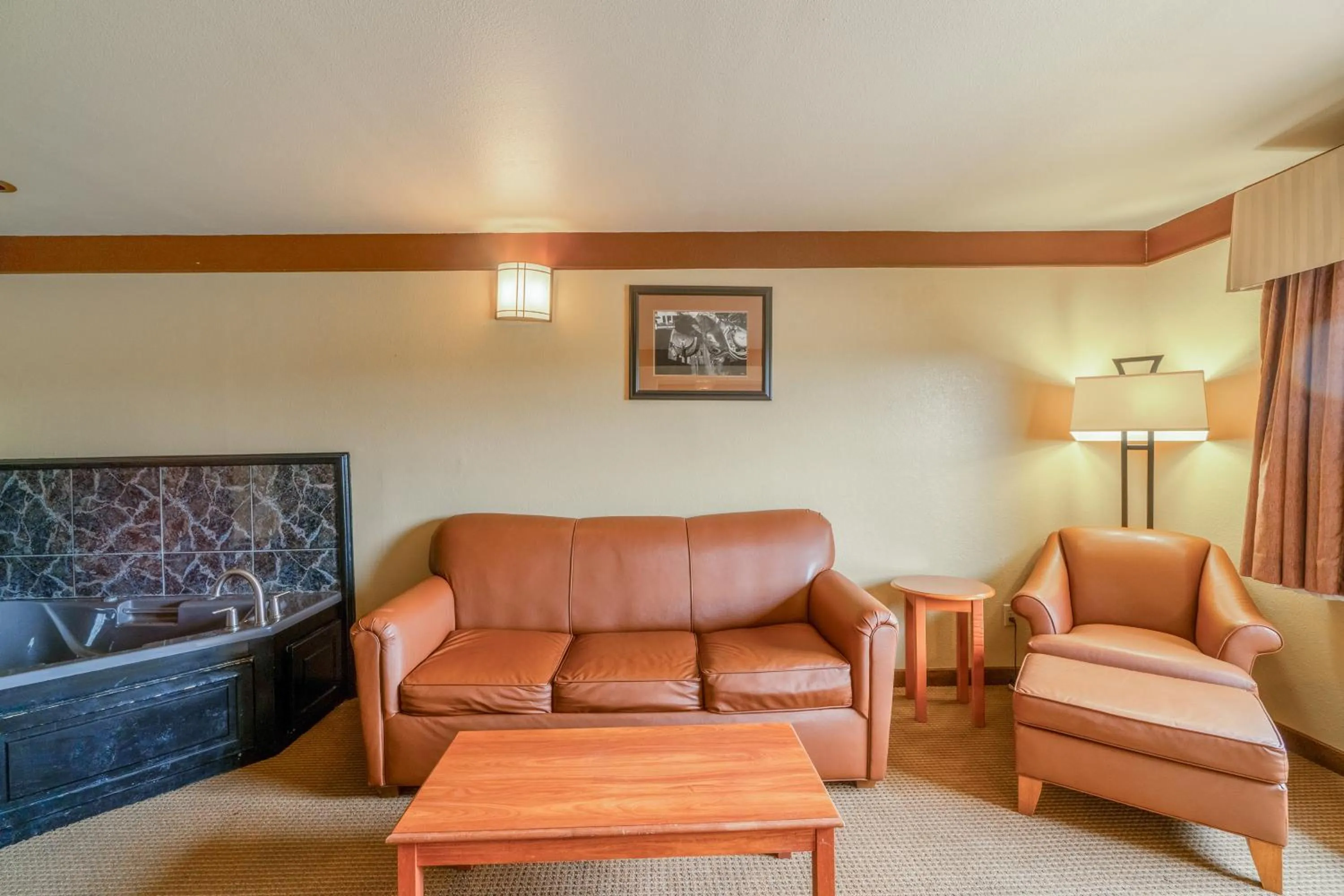 Seating area in Texan Inn By OYO Beeville US-181