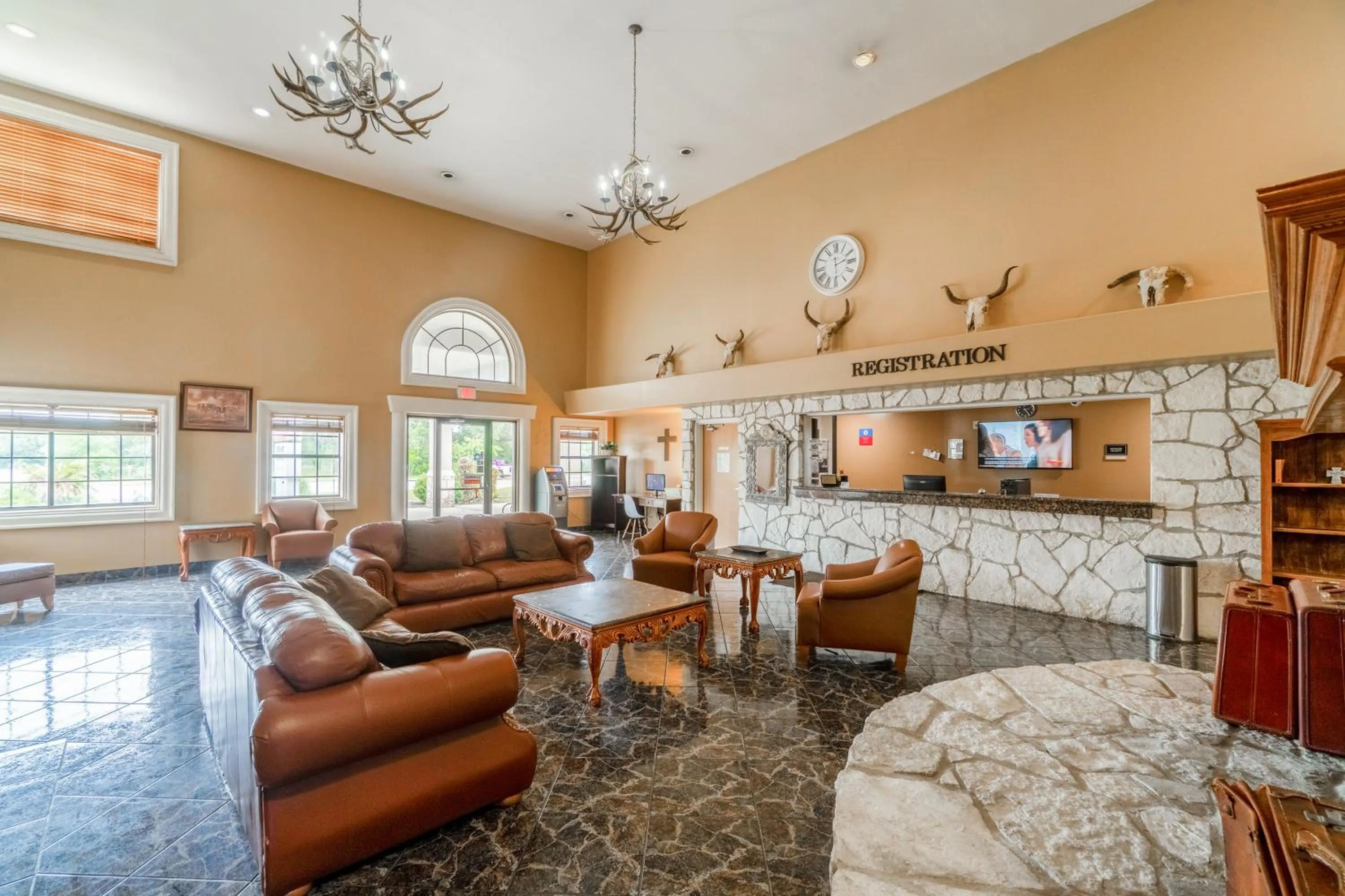 Lobby or reception in Texan Inn By OYO Beeville US-181
