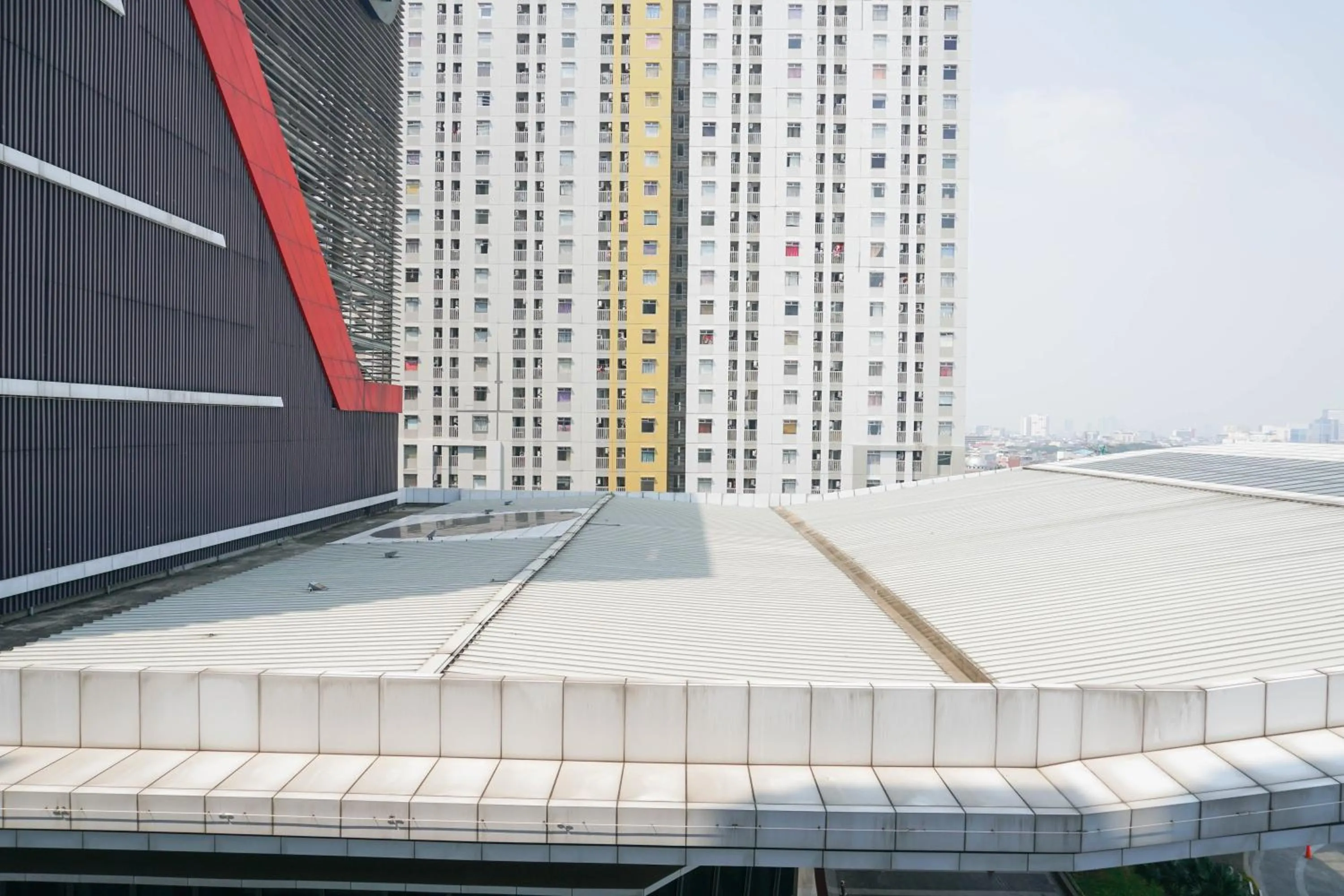 Spacious 2BR Green Bay Pluit Apartment By Travelio