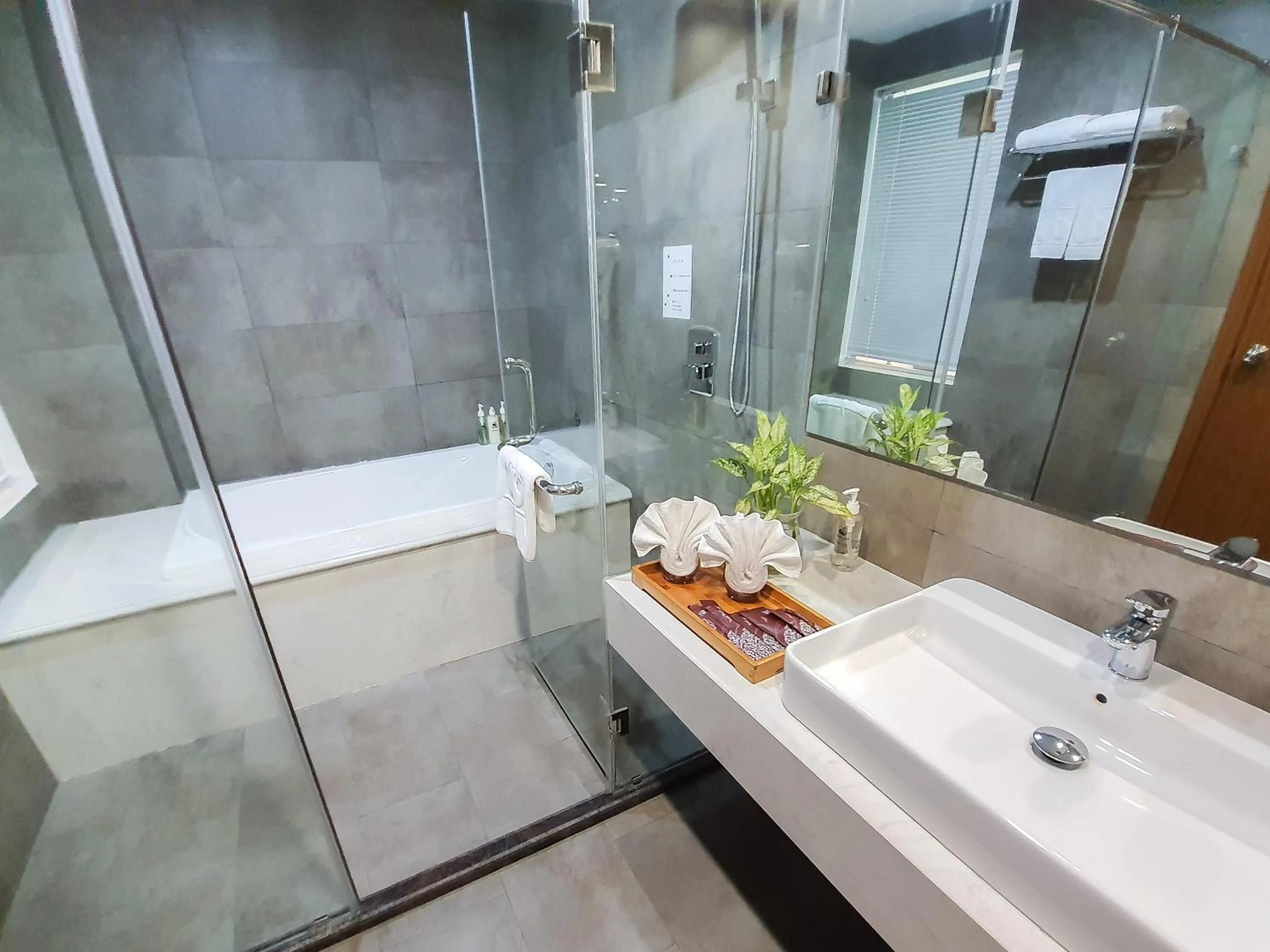 Bathroom in REIWA INN APARTMENT