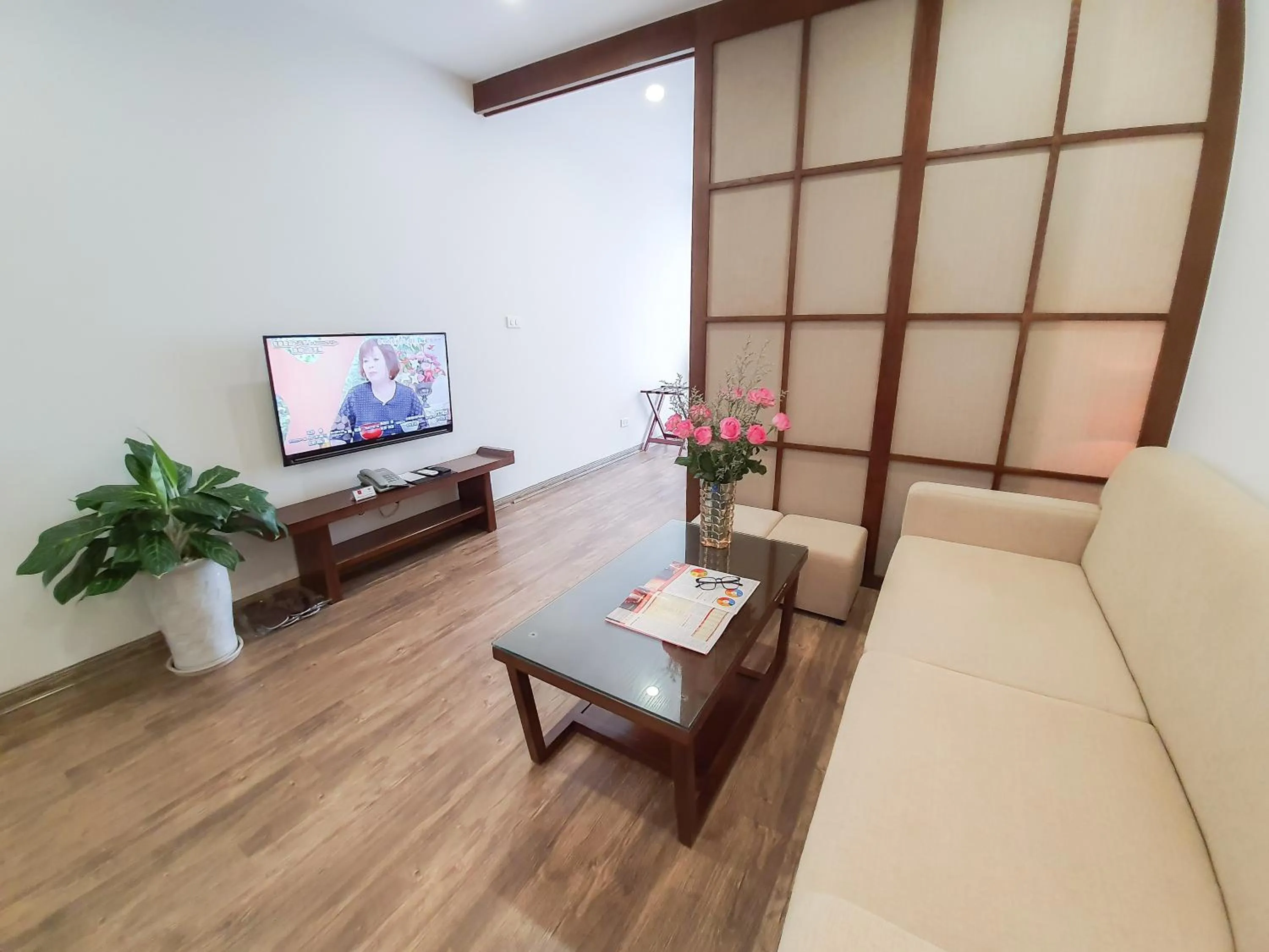 TV and multimedia in REIWA INN APARTMENT