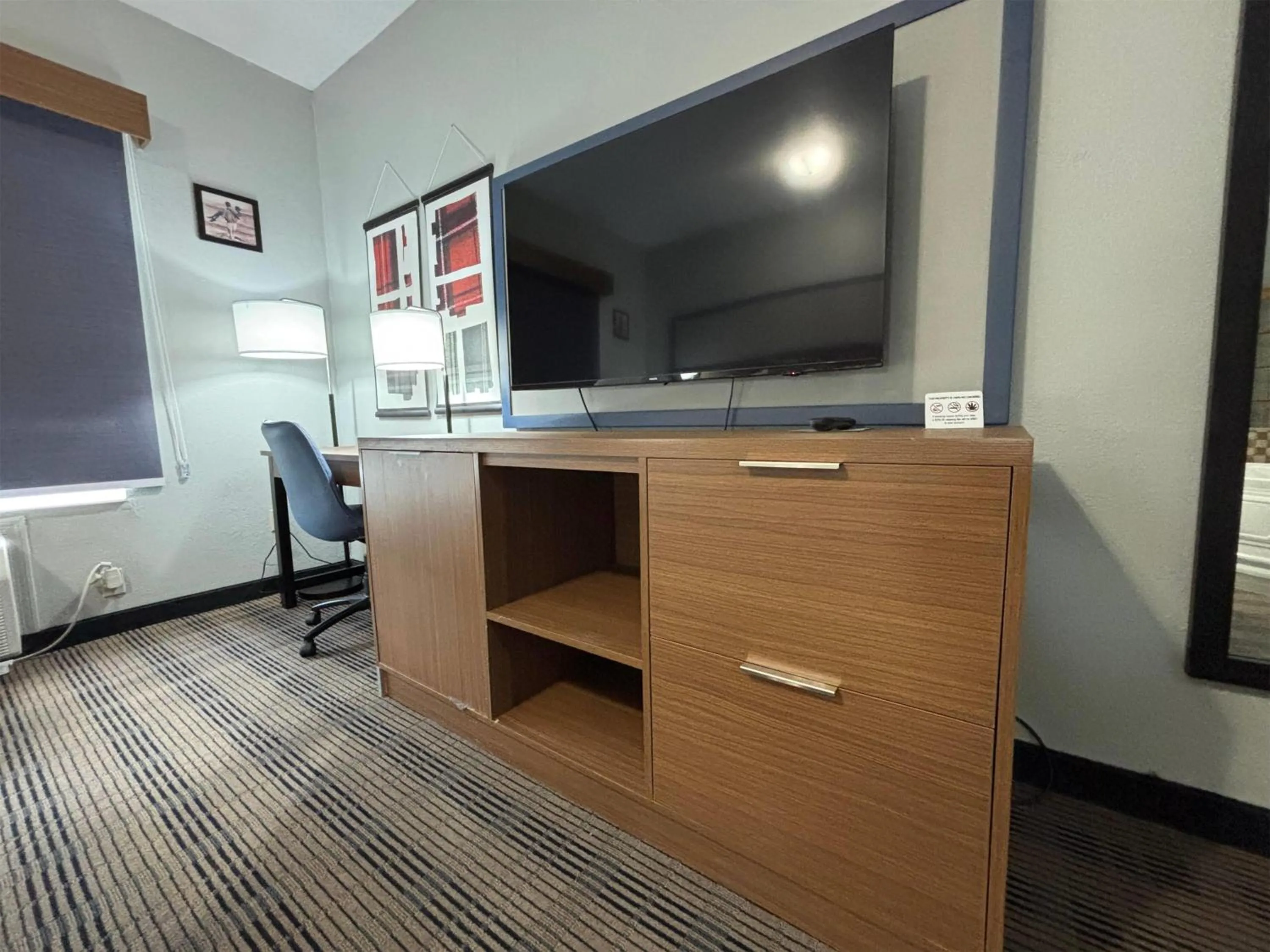 Photo of the whole room in AmericInn by Wyndham, Galesburg, IL