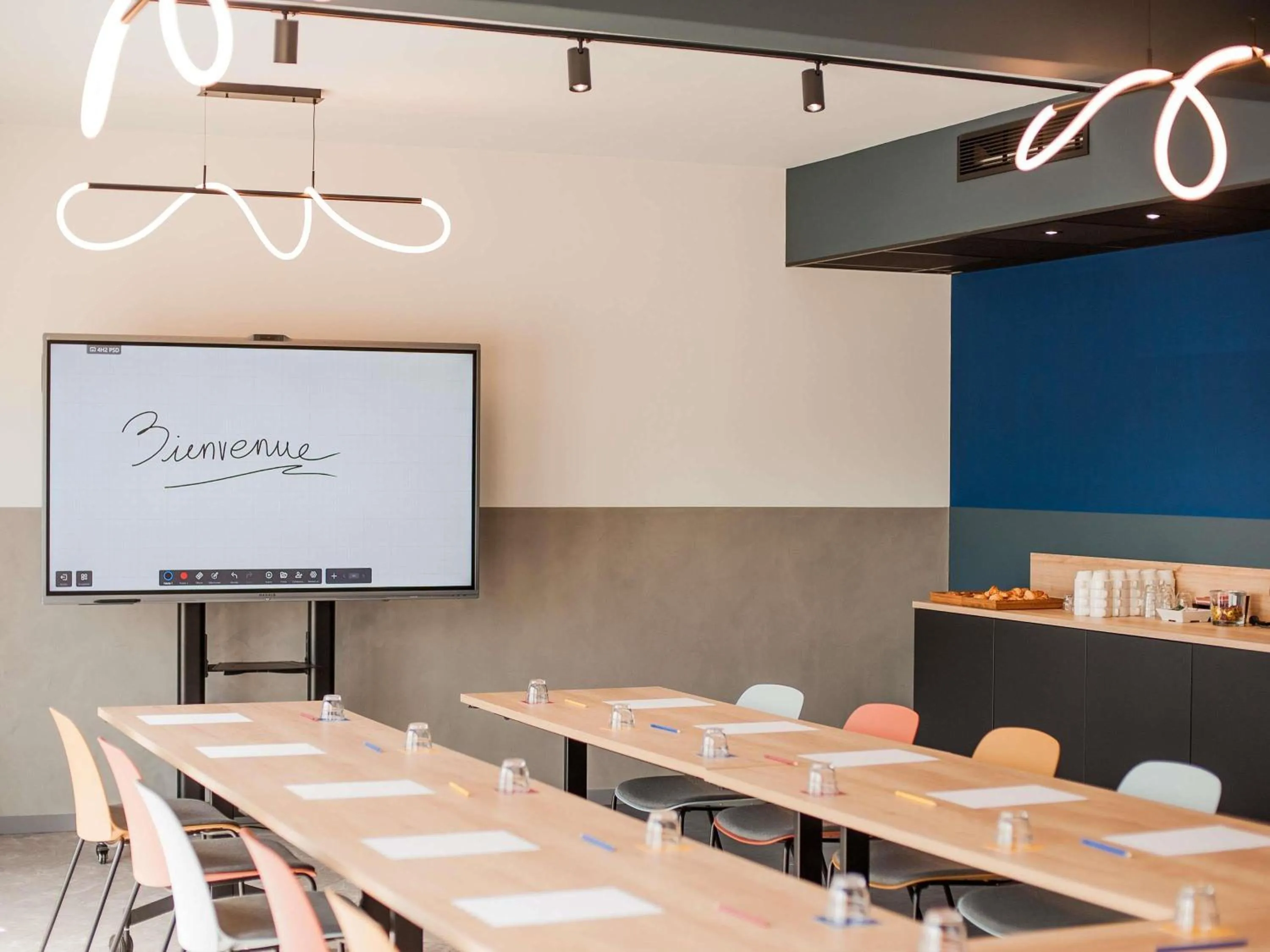 Meeting/conference room in Tribe Carcassonne