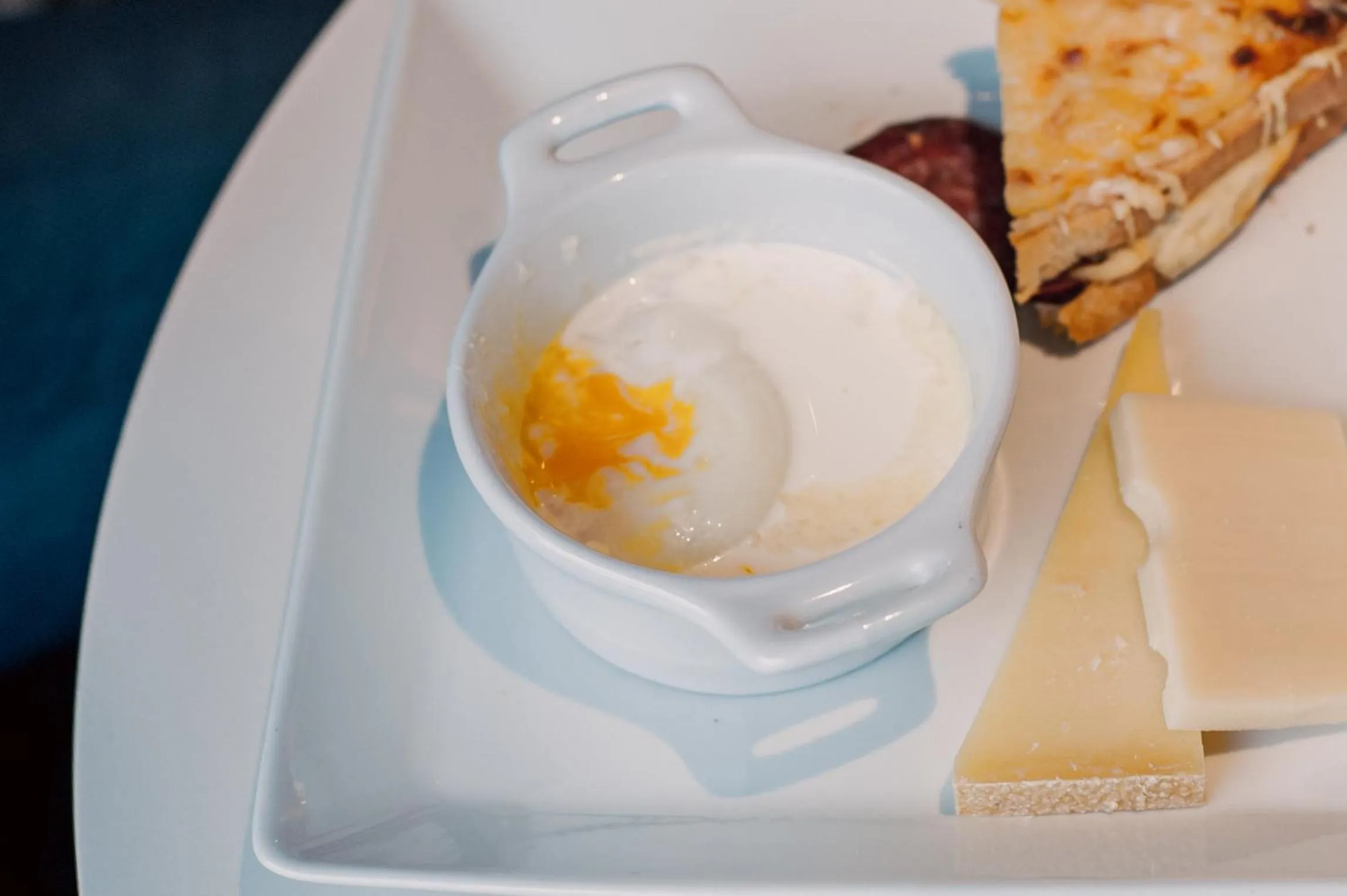 Breakfast in Tribe Carcassonne