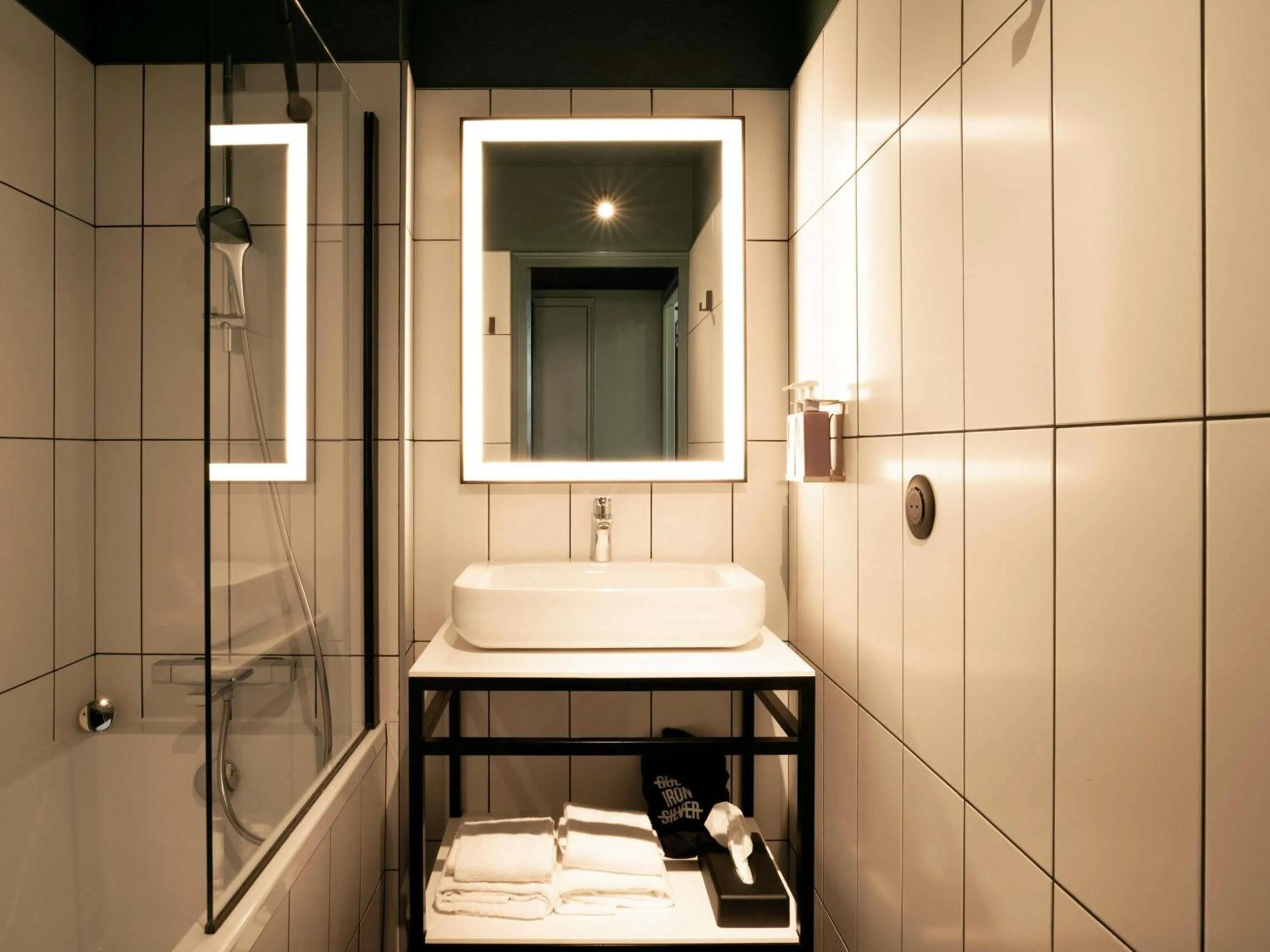 Bedroom in Tribe Carcassonne