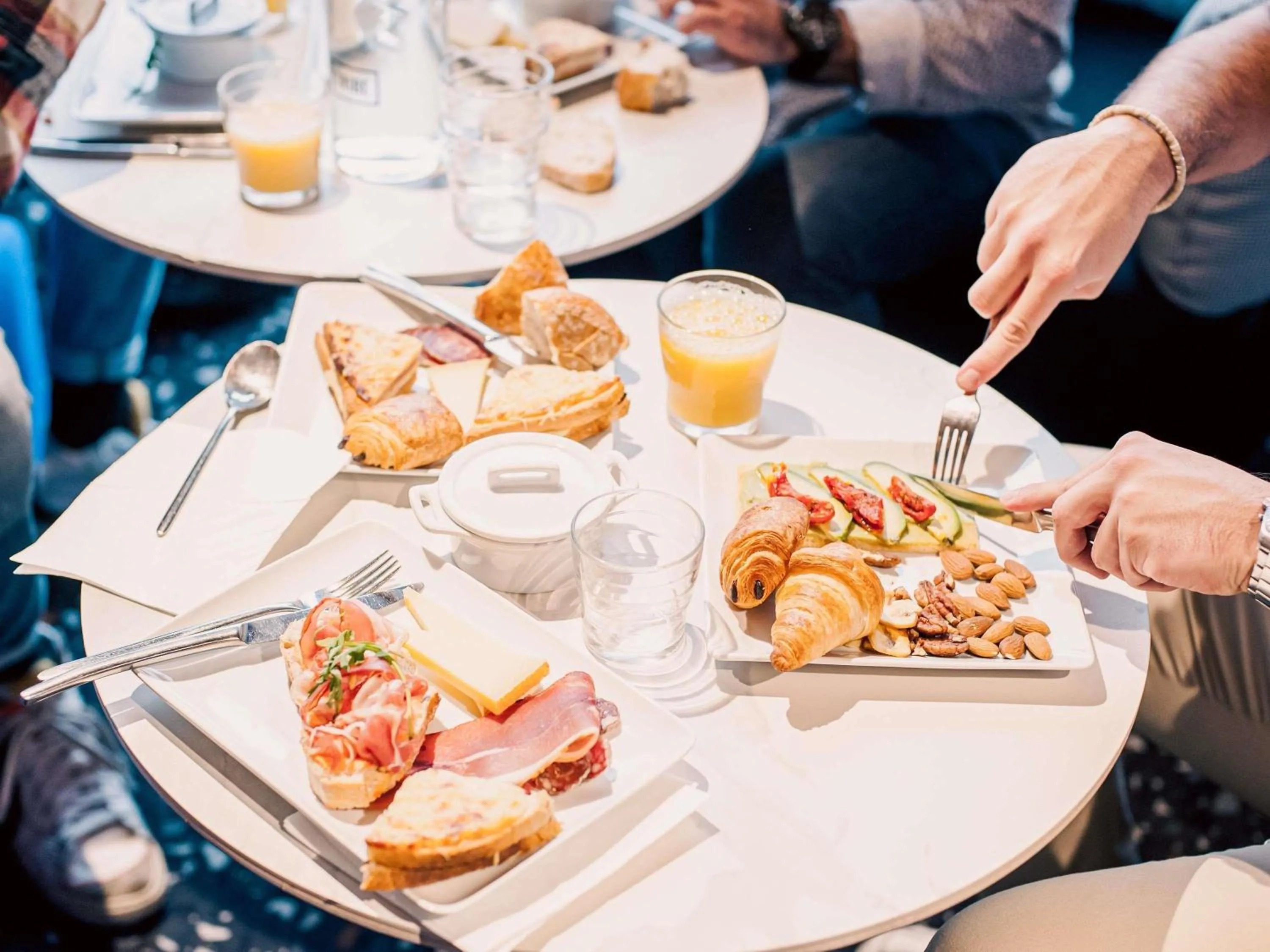 Breakfast in Tribe Carcassonne