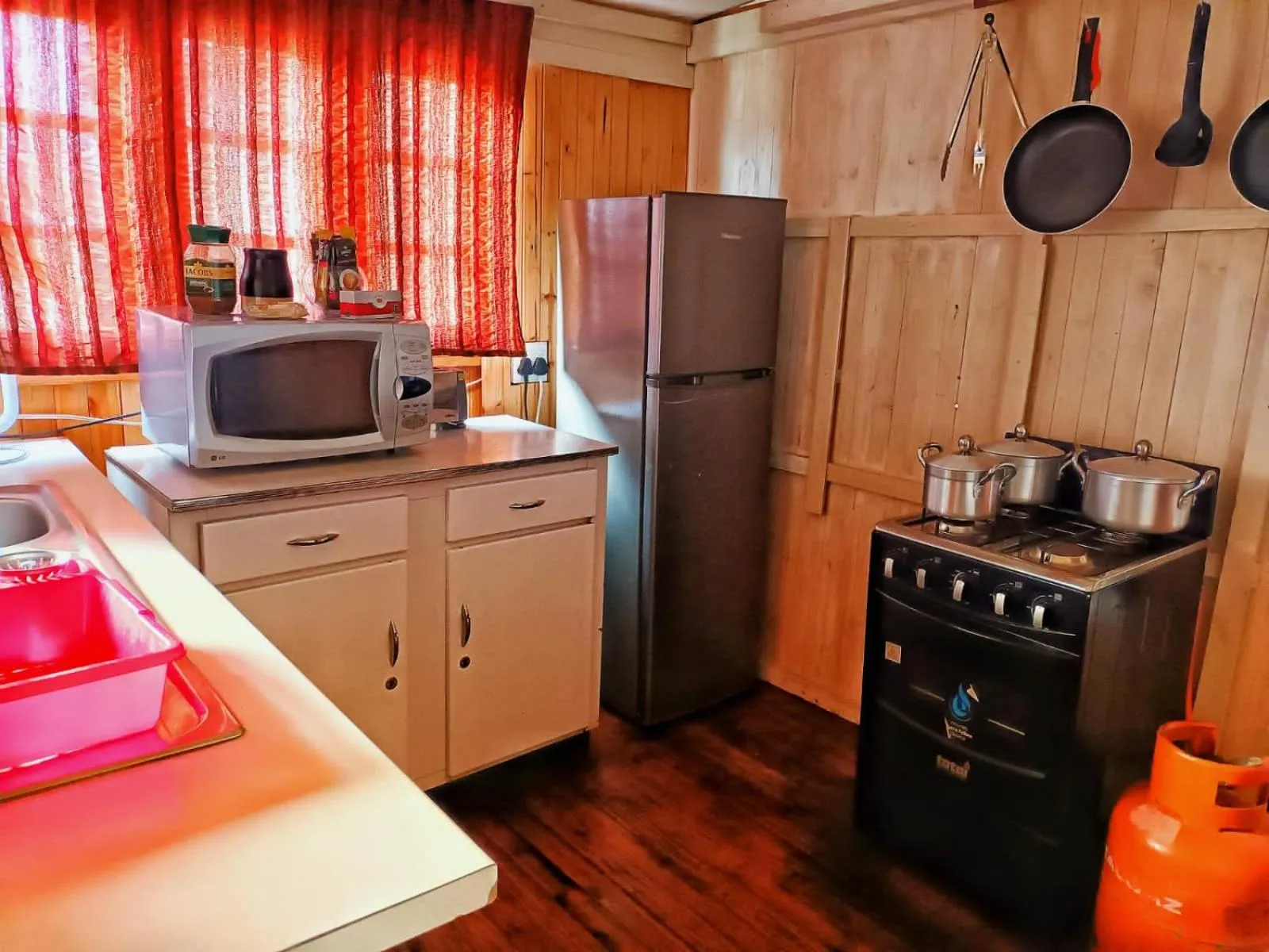 Kitchen or kitchenette in Thorn Tree Bloemfontein