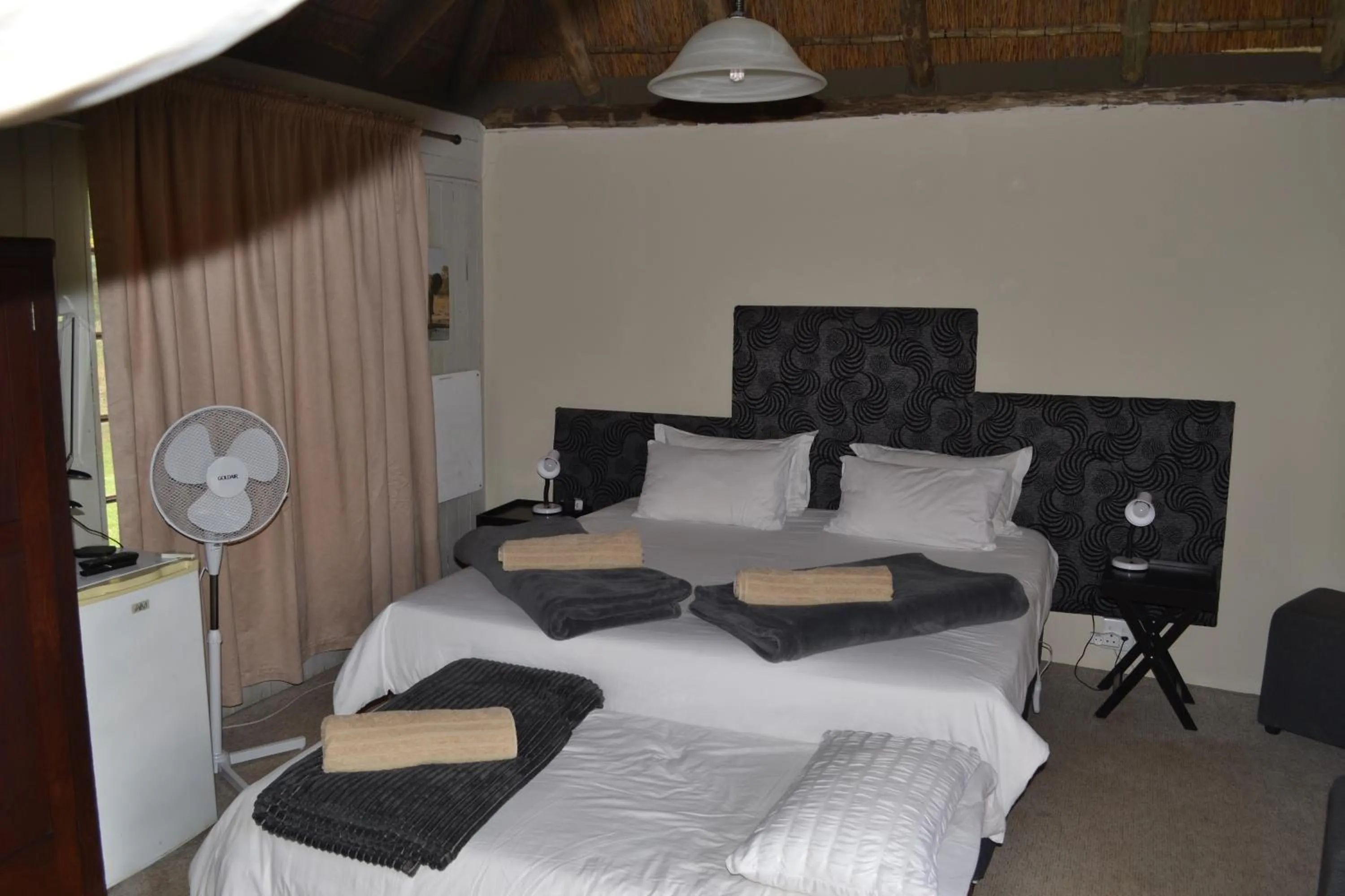 Photo of the whole room in Thorn Tree Bloemfontein