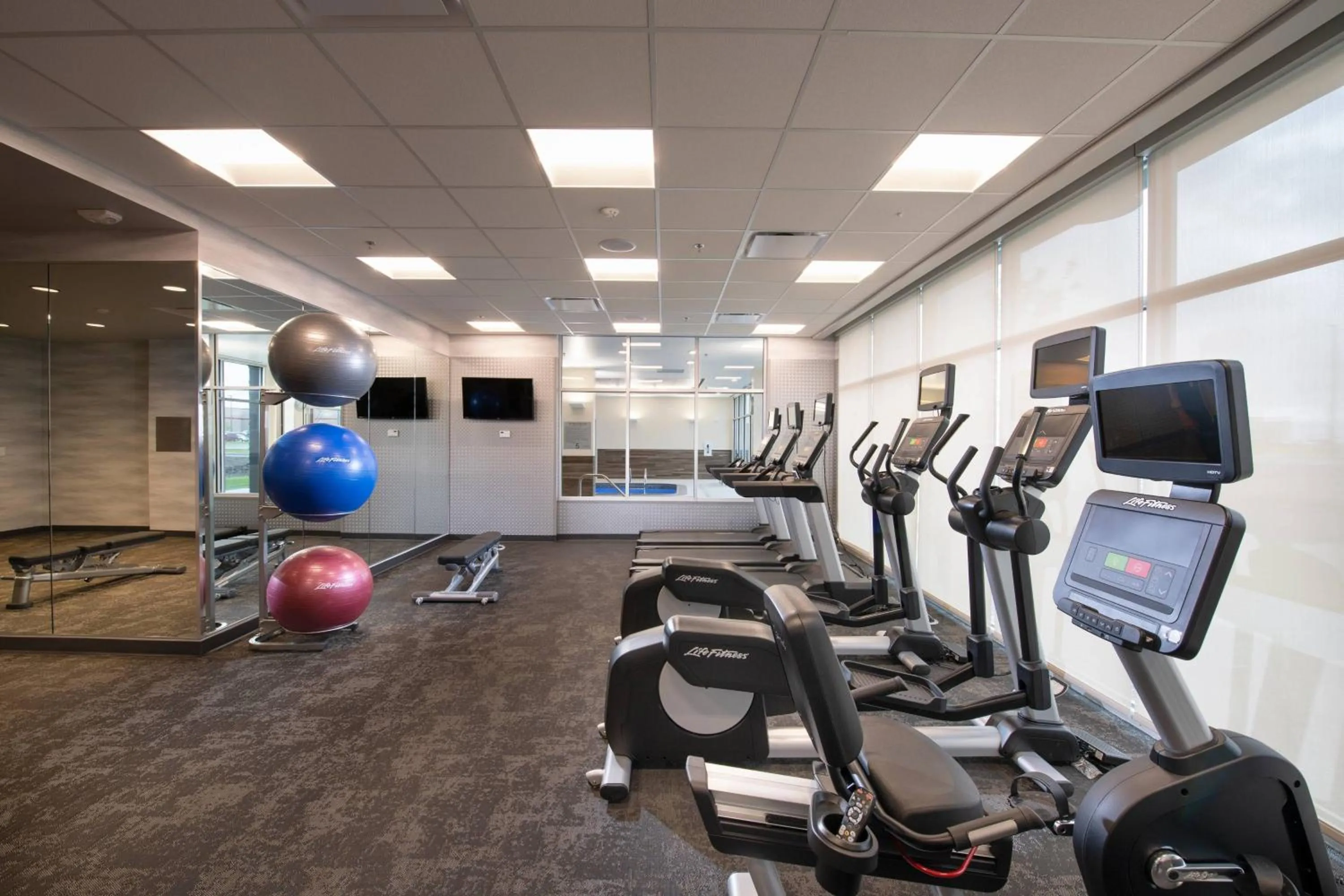 Fitness centre/facilities in Fairfield by Marriott Edmonton International Airport