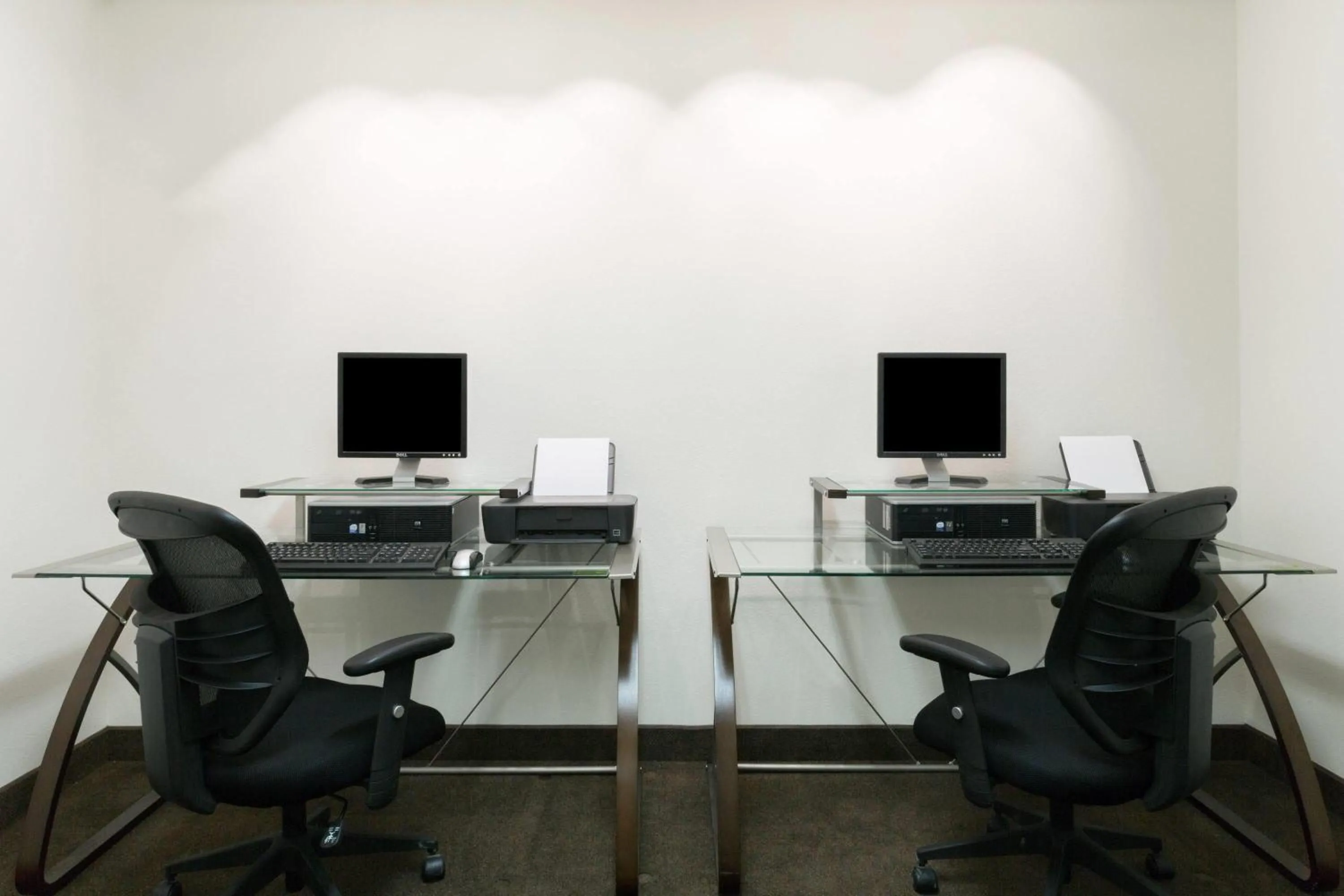 Business facilities in Super 8 by Wyndham Montpelier