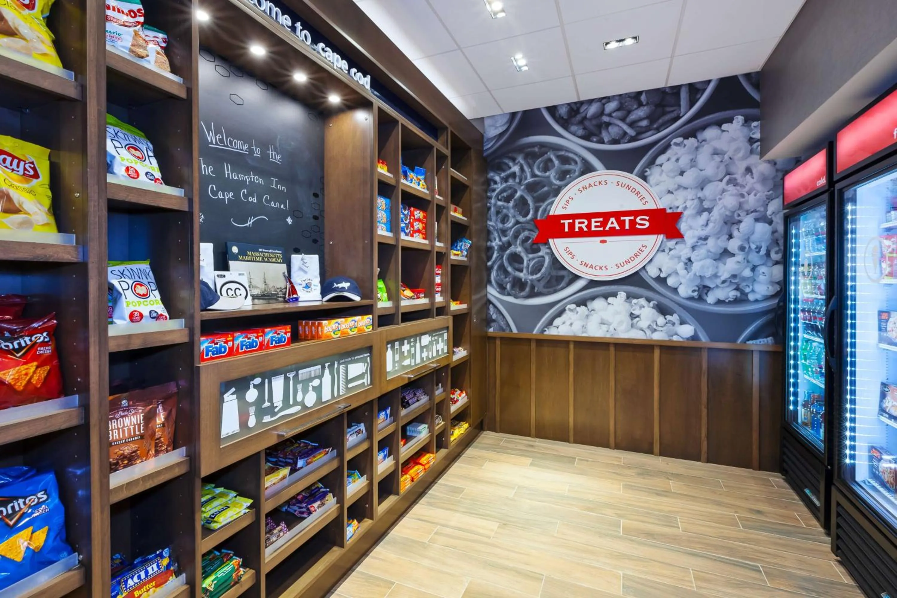 Restaurant/places to eat in Hampton Inn Cape Cod Canal