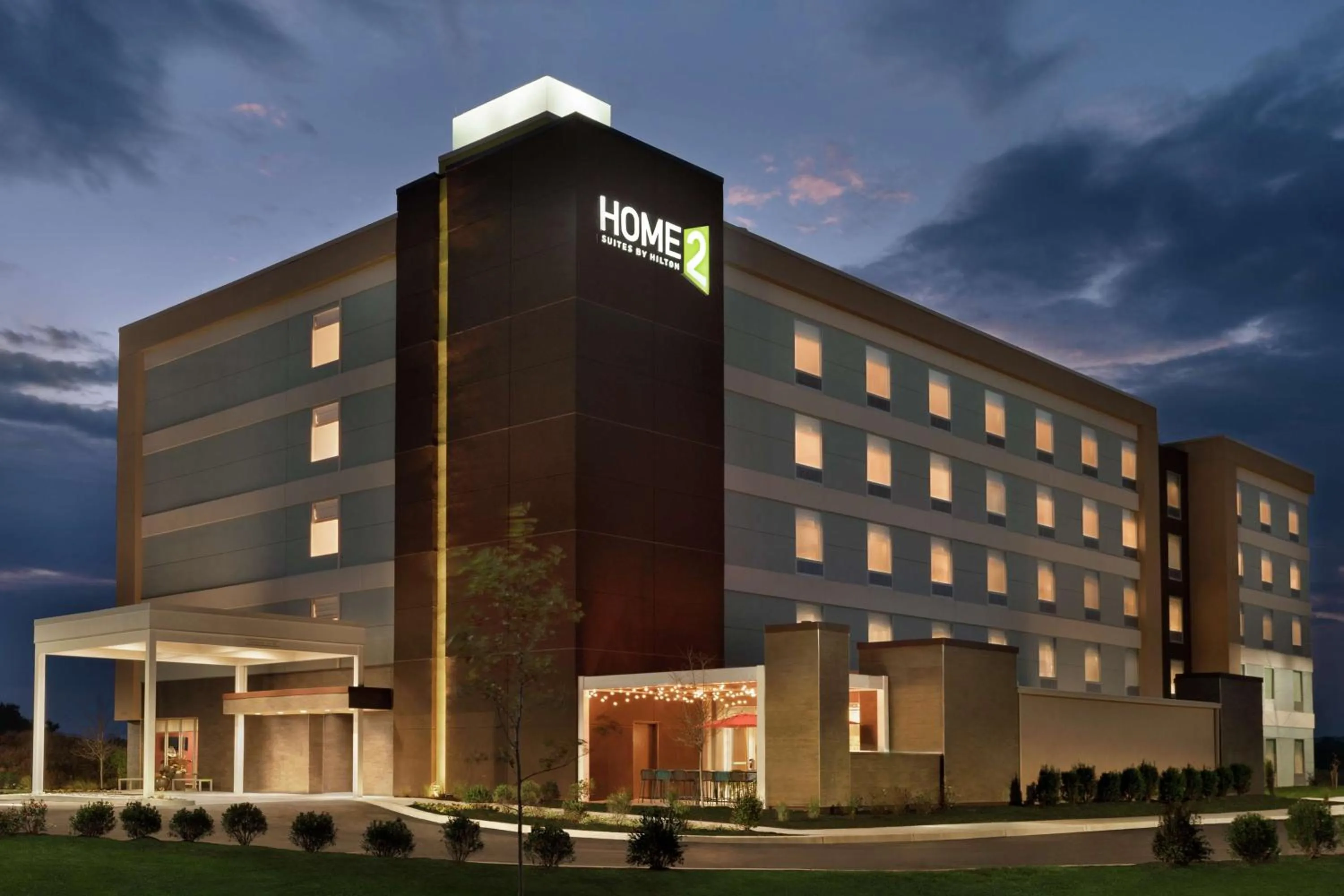 Property building in Home2 Suites By Hilton Harrisburg Hershey