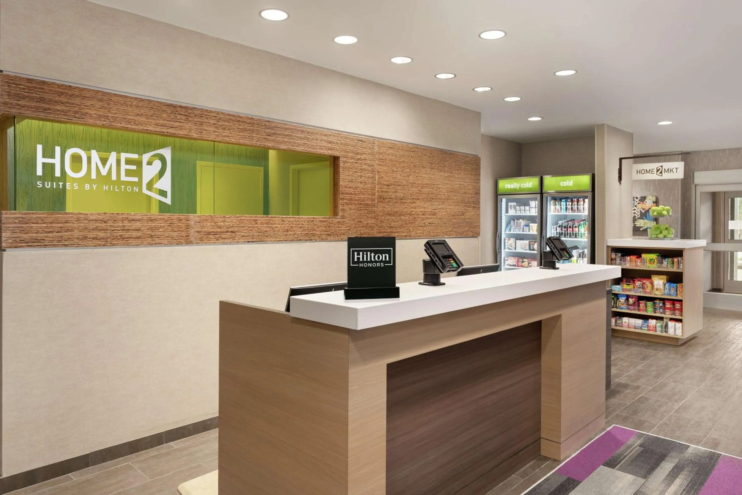 Dining area in Home2 Suites By Hilton Harrisburg Hershey