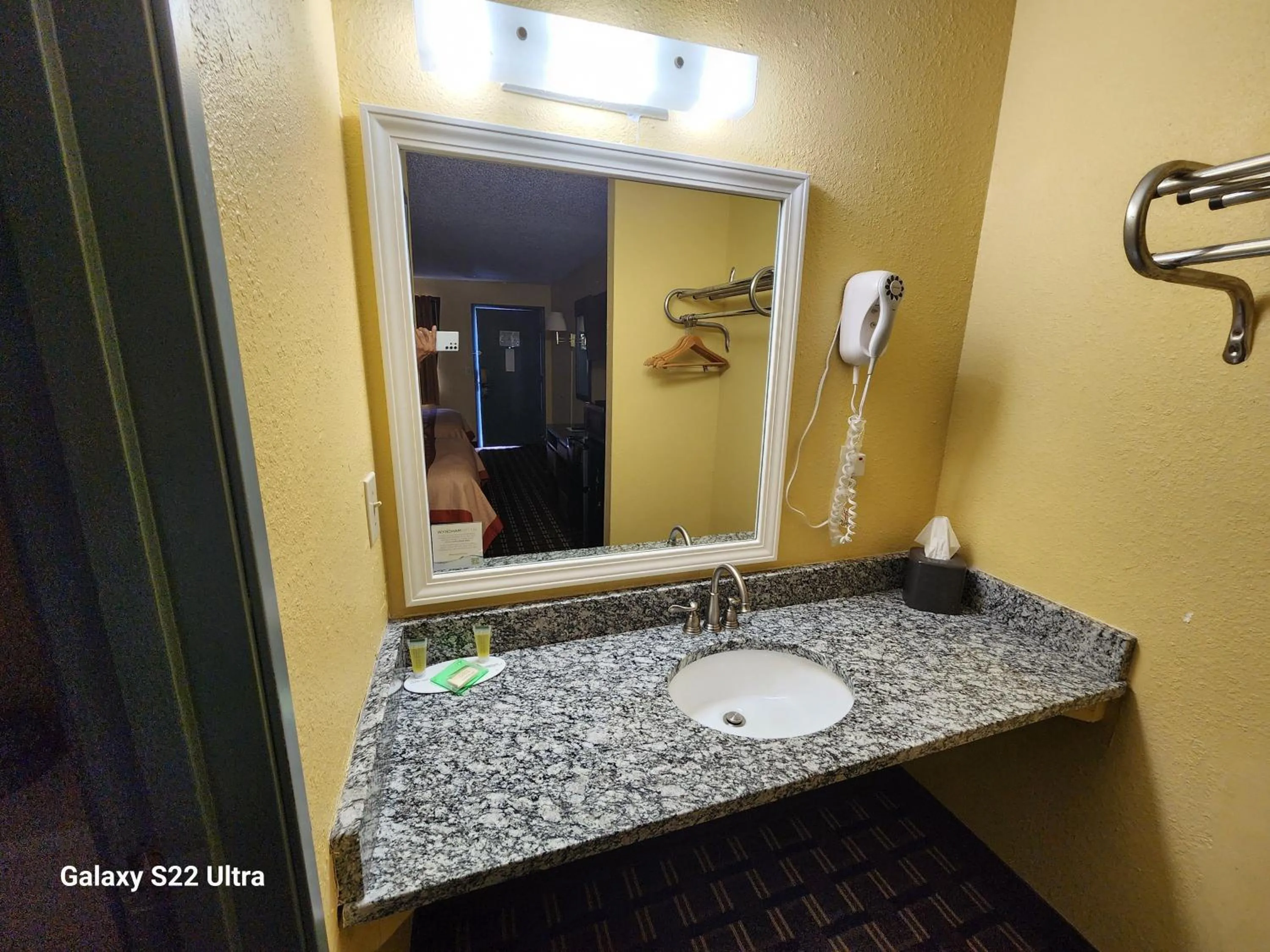 Super 8 by Wyndham Newcomerstown