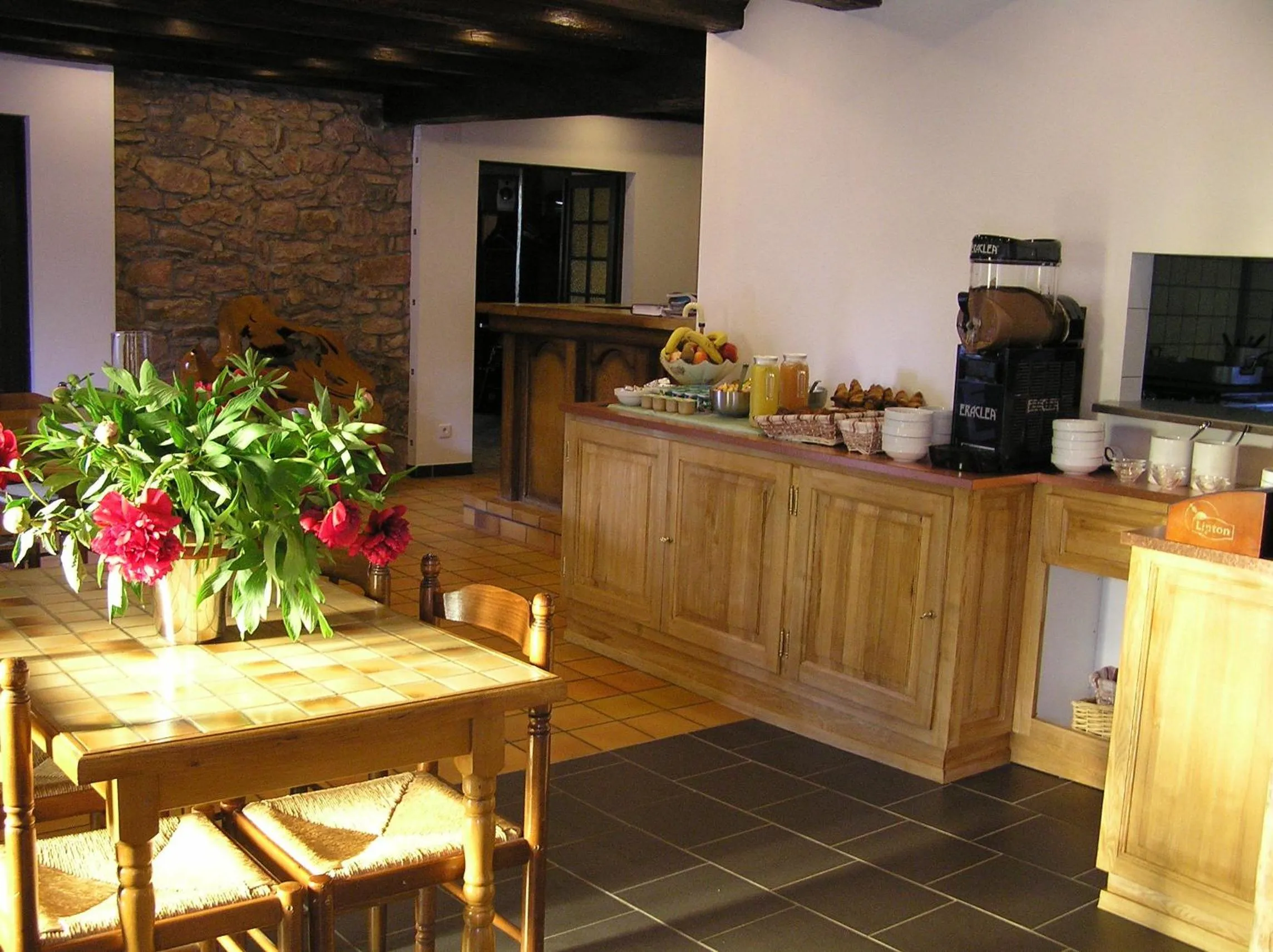 Restaurant/places to eat in A l'Arbre Vert