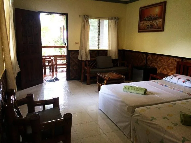 Bed in Love's Beach & Dive Resort