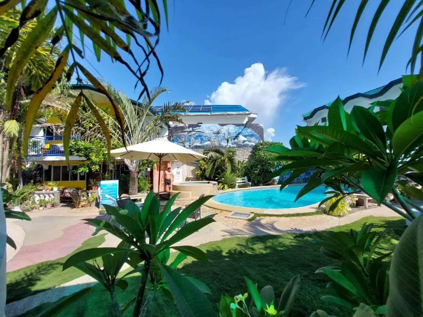 Love's Beach & Dive Resort