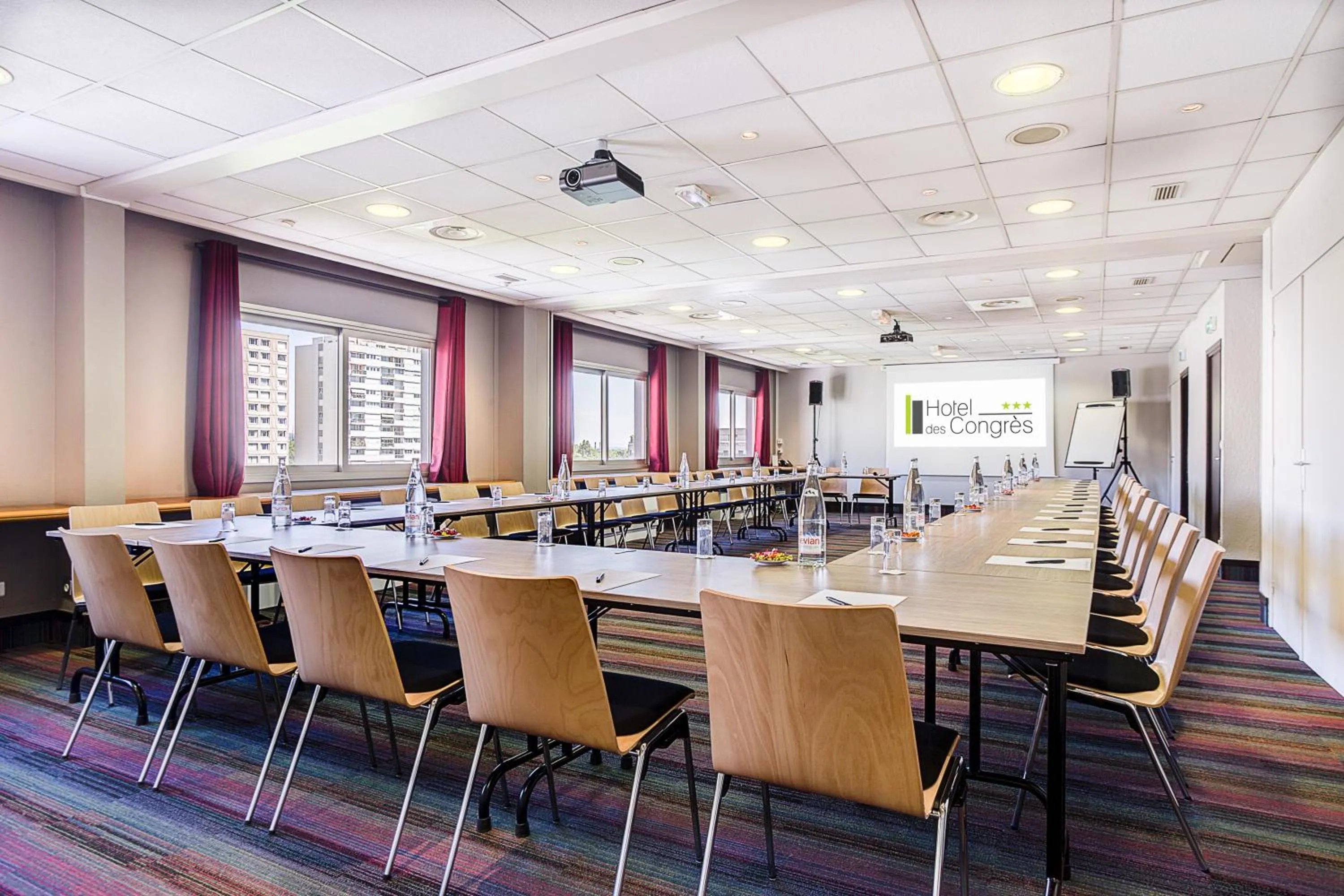 Meeting/conference room in Hotel des Congrès