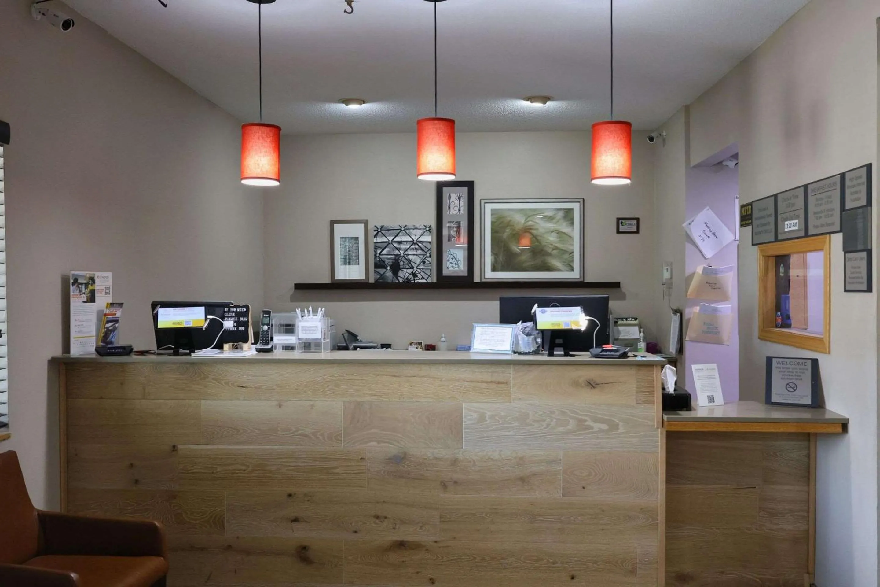 Lobby or reception in Country Inn & Suites by Radisson, Sparta, WI