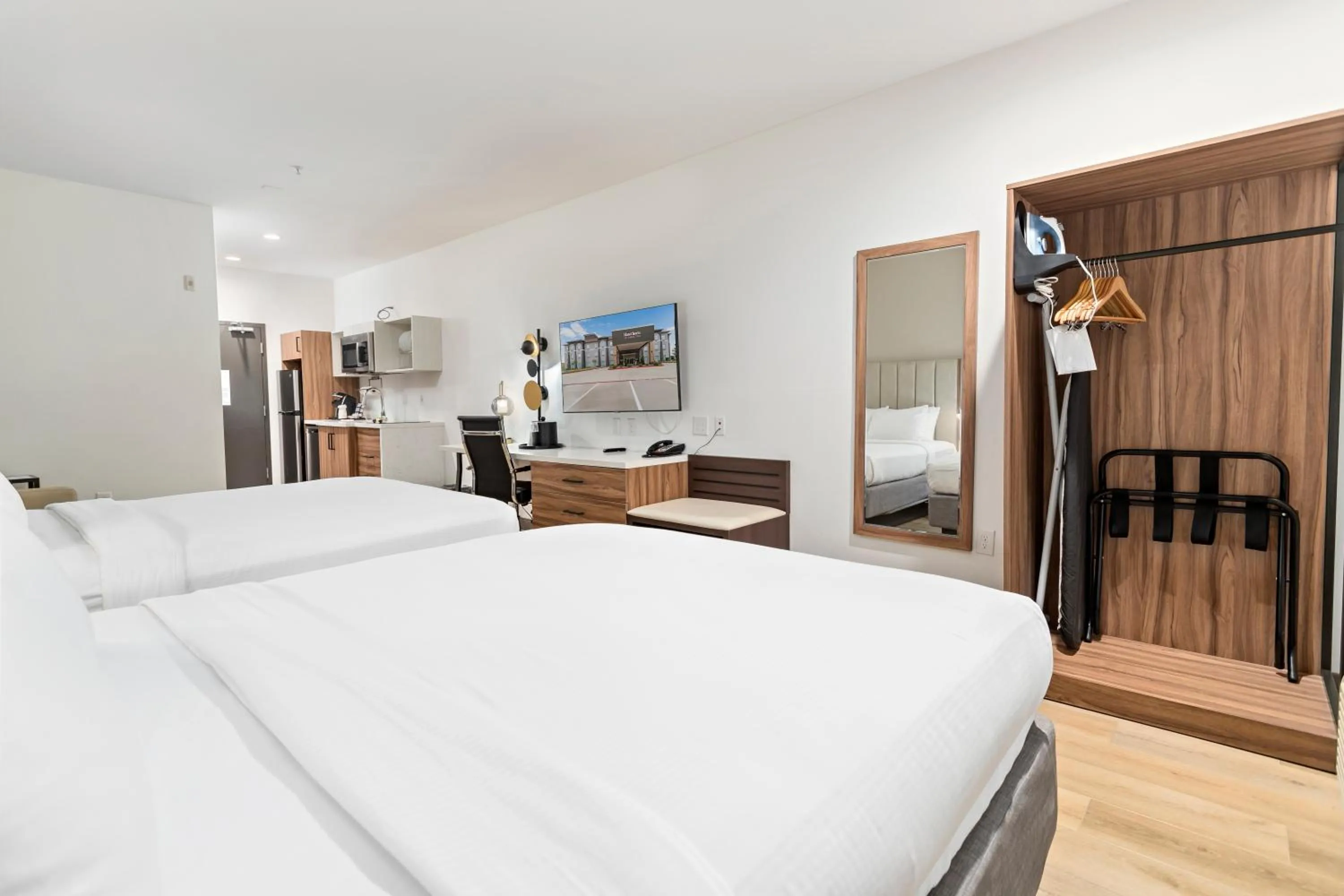 Bedroom, Bed in Hawthorn Extended Stay by Wyndham Port Arthur