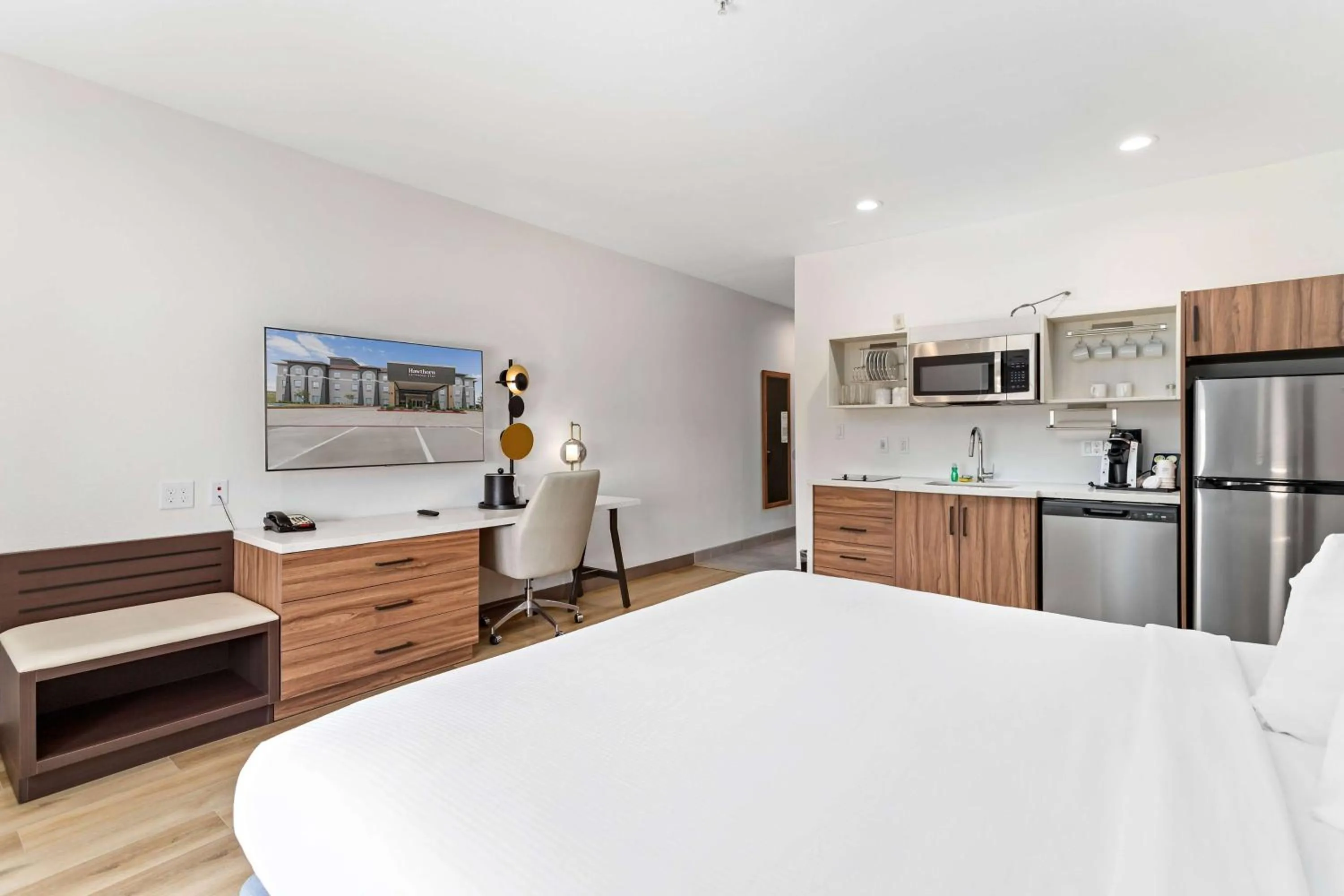 Photo of the whole room, Bed in Hawthorn Extended Stay by Wyndham Port Arthur