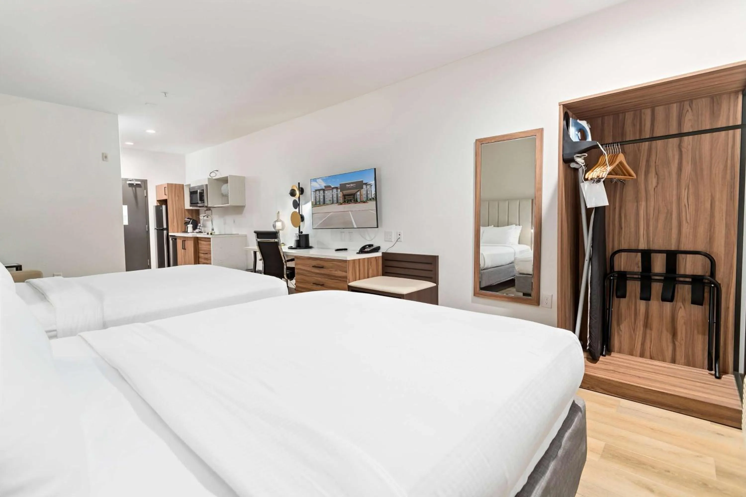 Photo of the whole room, Bed in Hawthorn Extended Stay by Wyndham Port Arthur