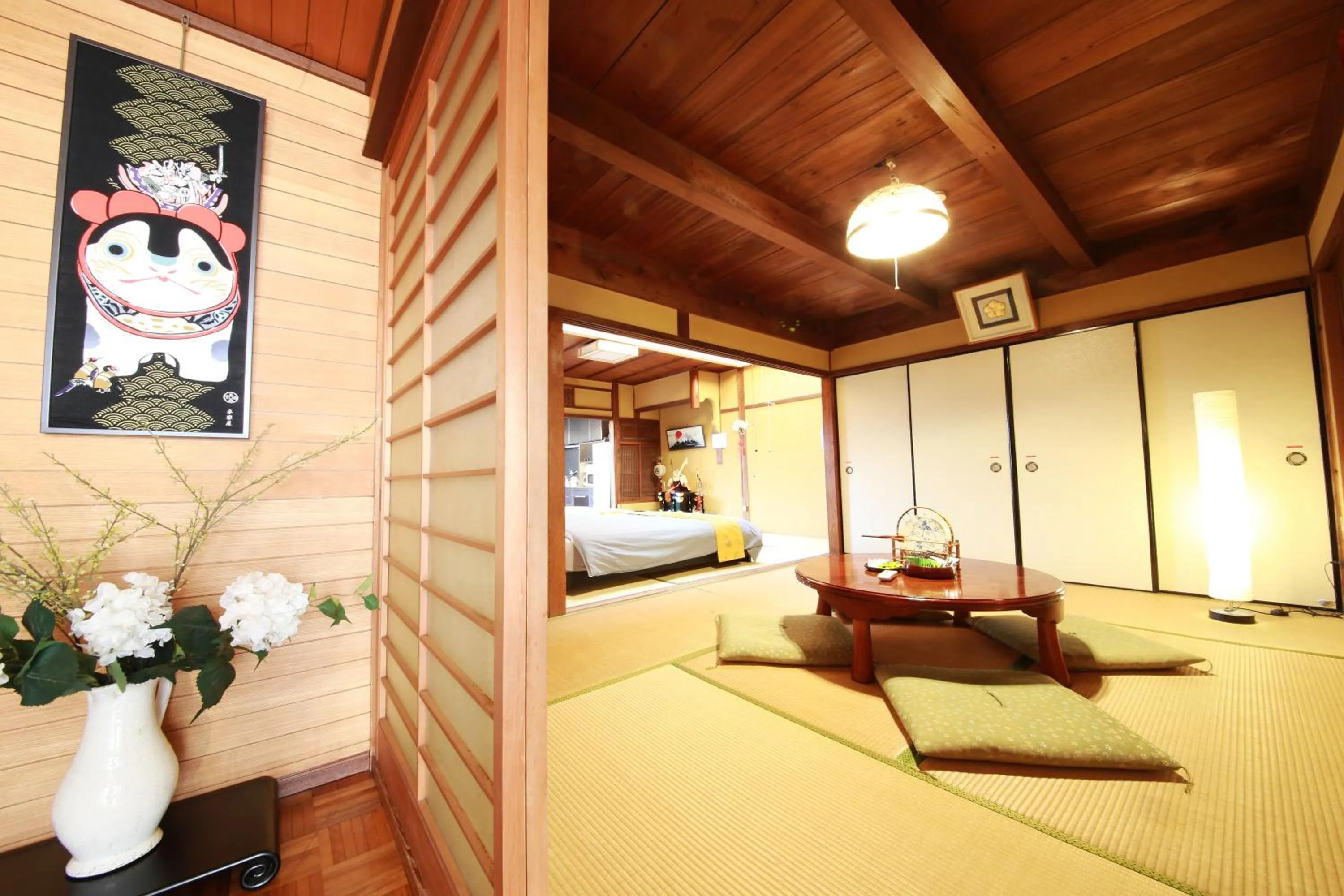 Living room, Bed in Nara Imai House