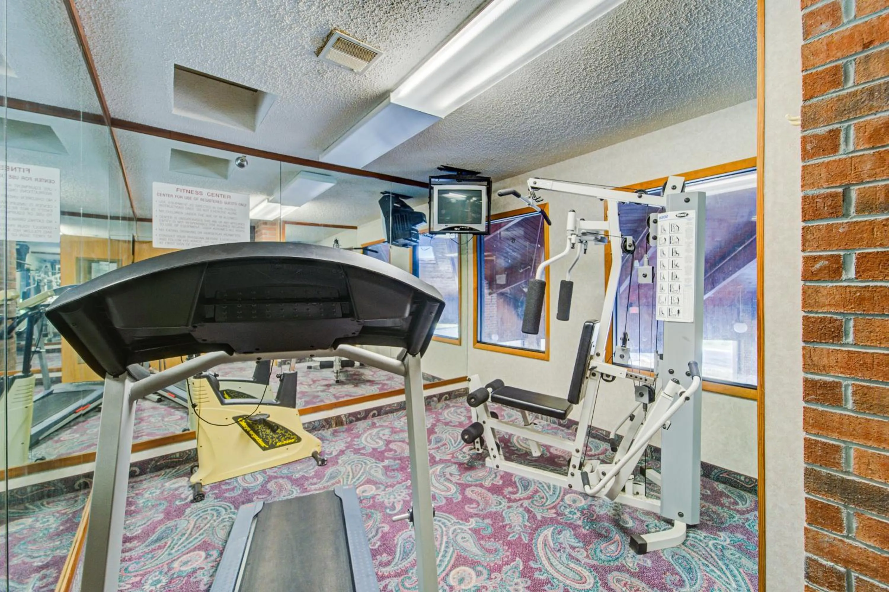 Fitness centre/facilities in Capital O Amerihost Inn and Suites Mexico Hwy 54 MO