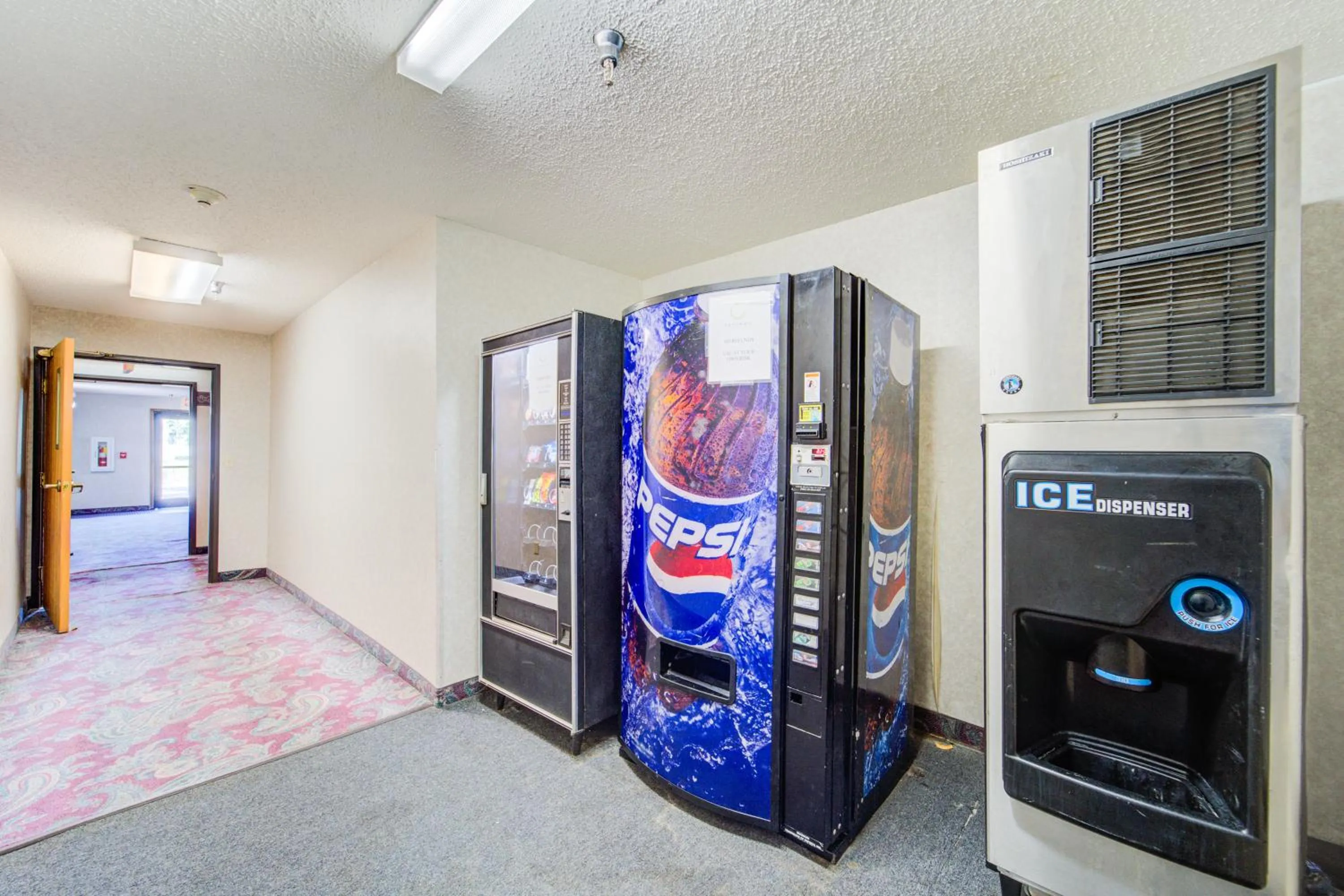 vending machine in Capital O Amerihost Inn and Suites Mexico Hwy 54 MO