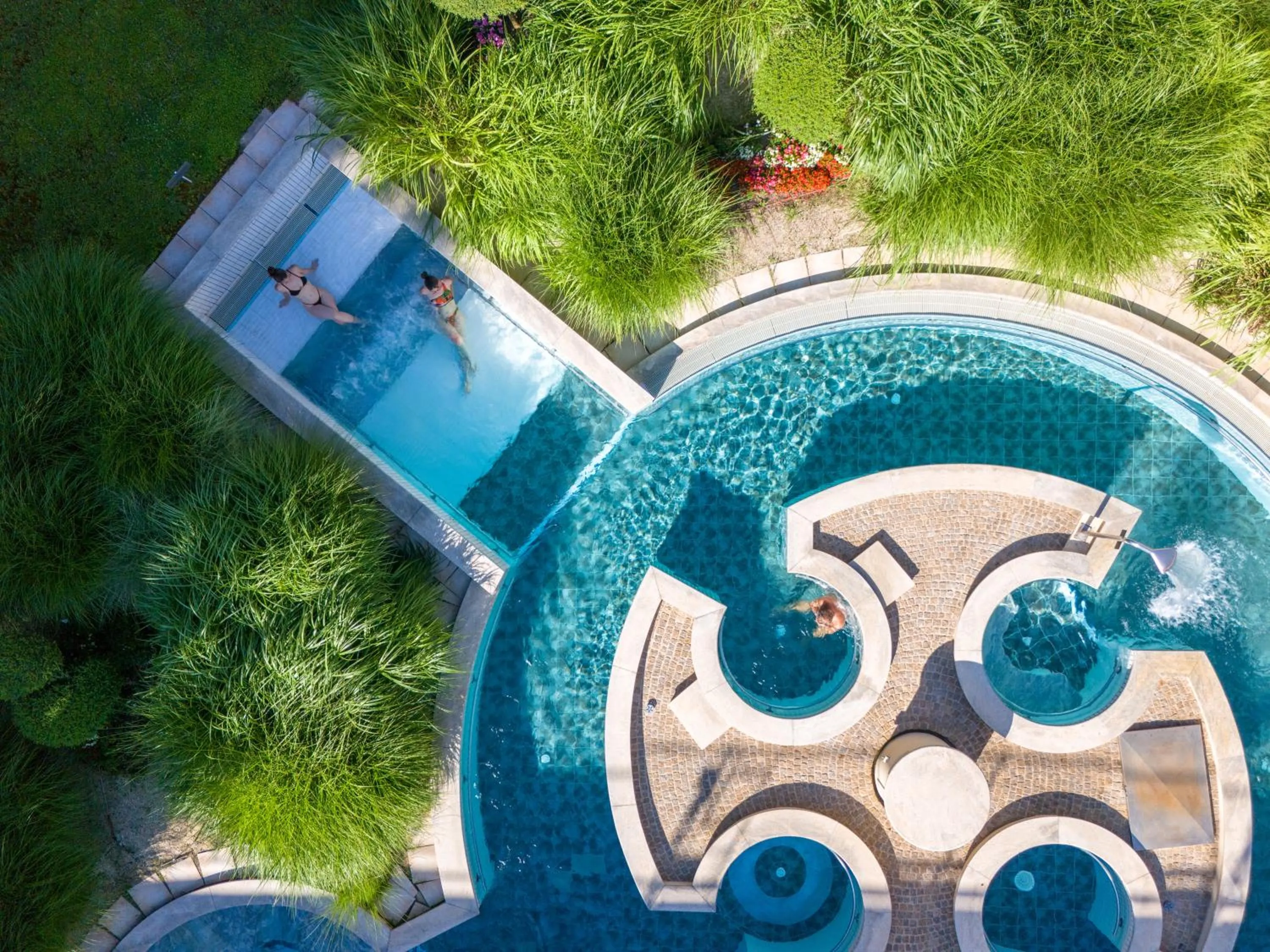 Spa and wellness centre/facilities in Hôtel Lyon Métropole & Spa