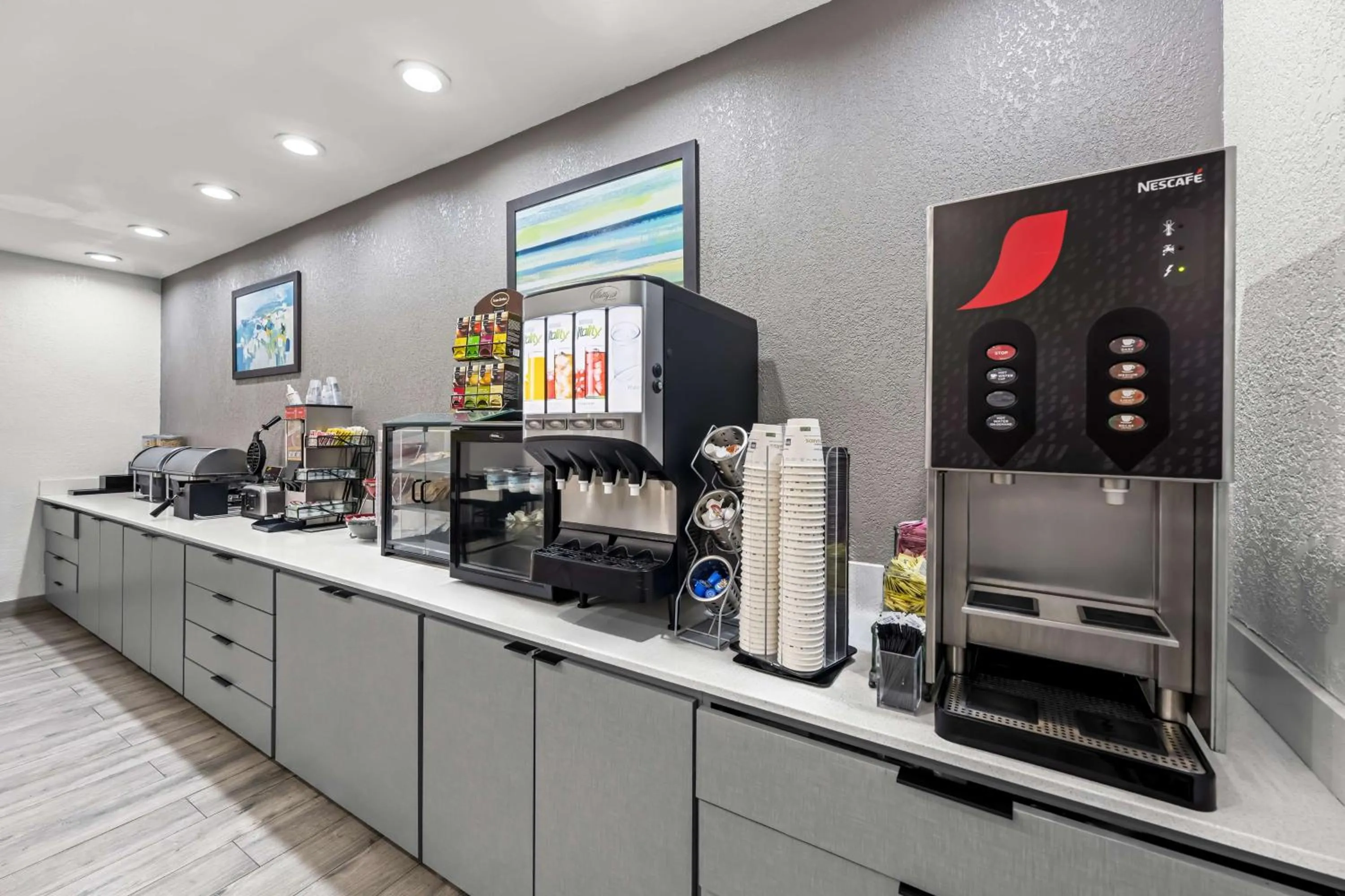 Breakfast in Best Western Palace Inn & Suites