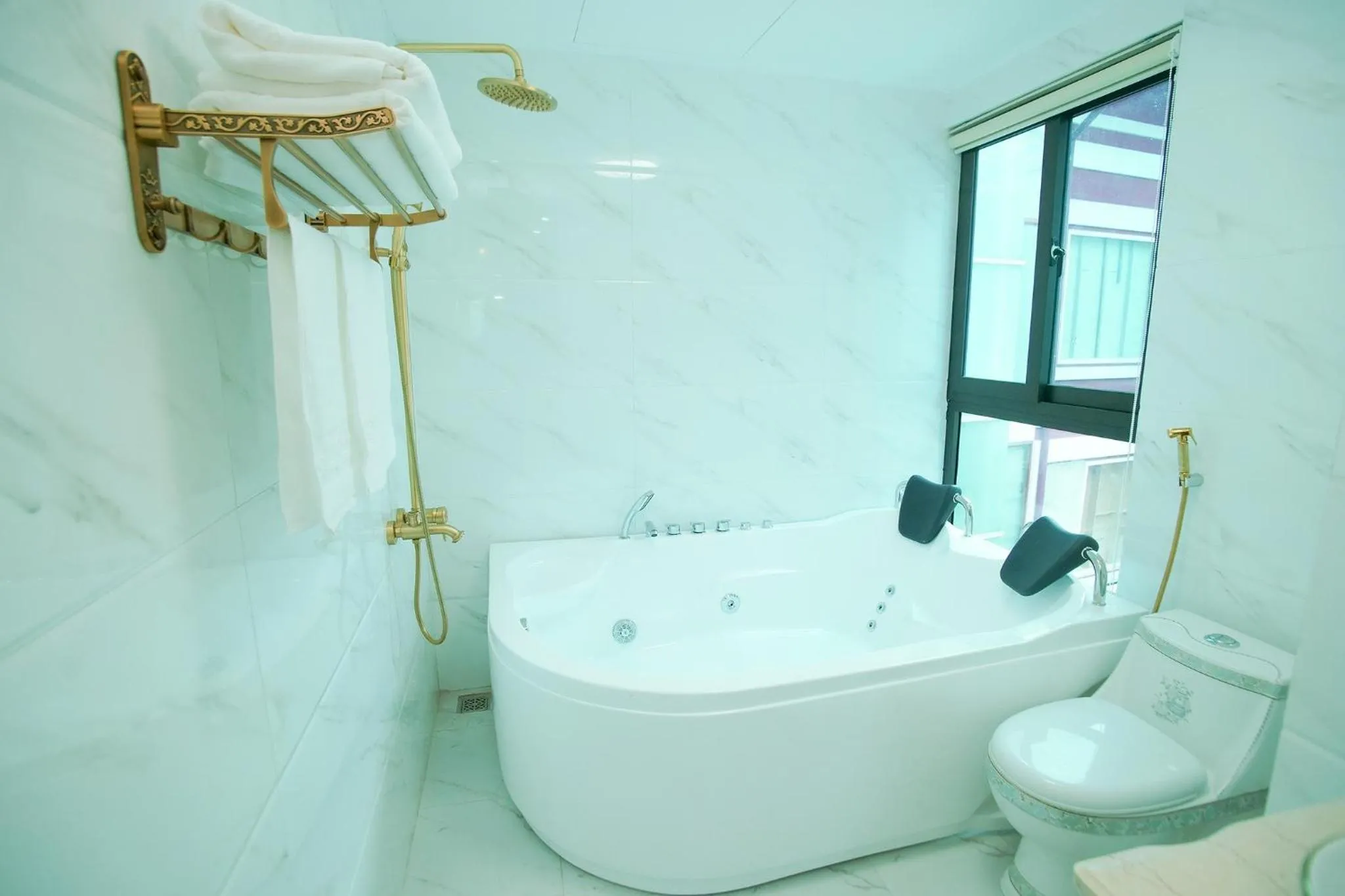 King's Hotel Yên Hòa