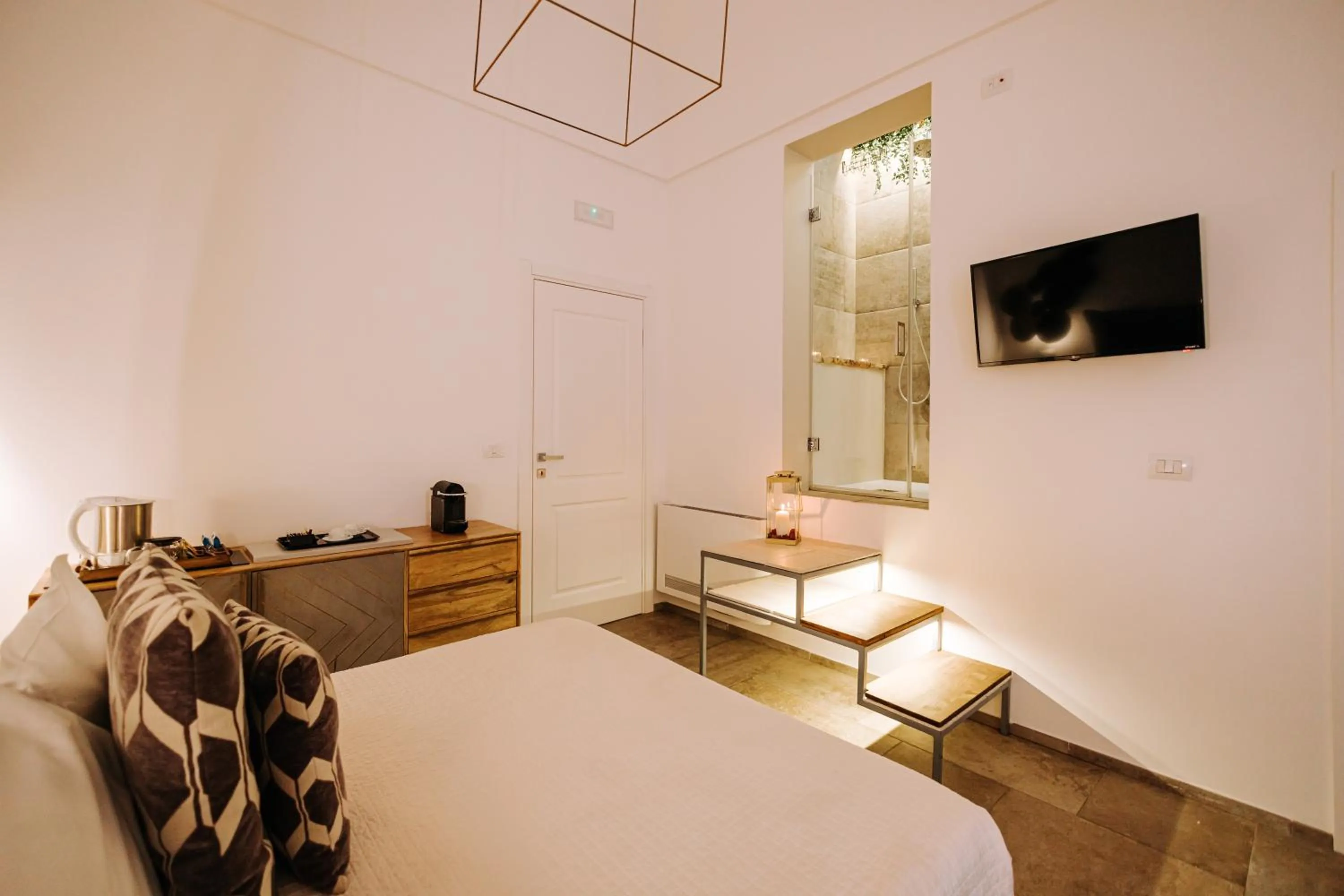 Bed in Suite1212 - Pirrelli