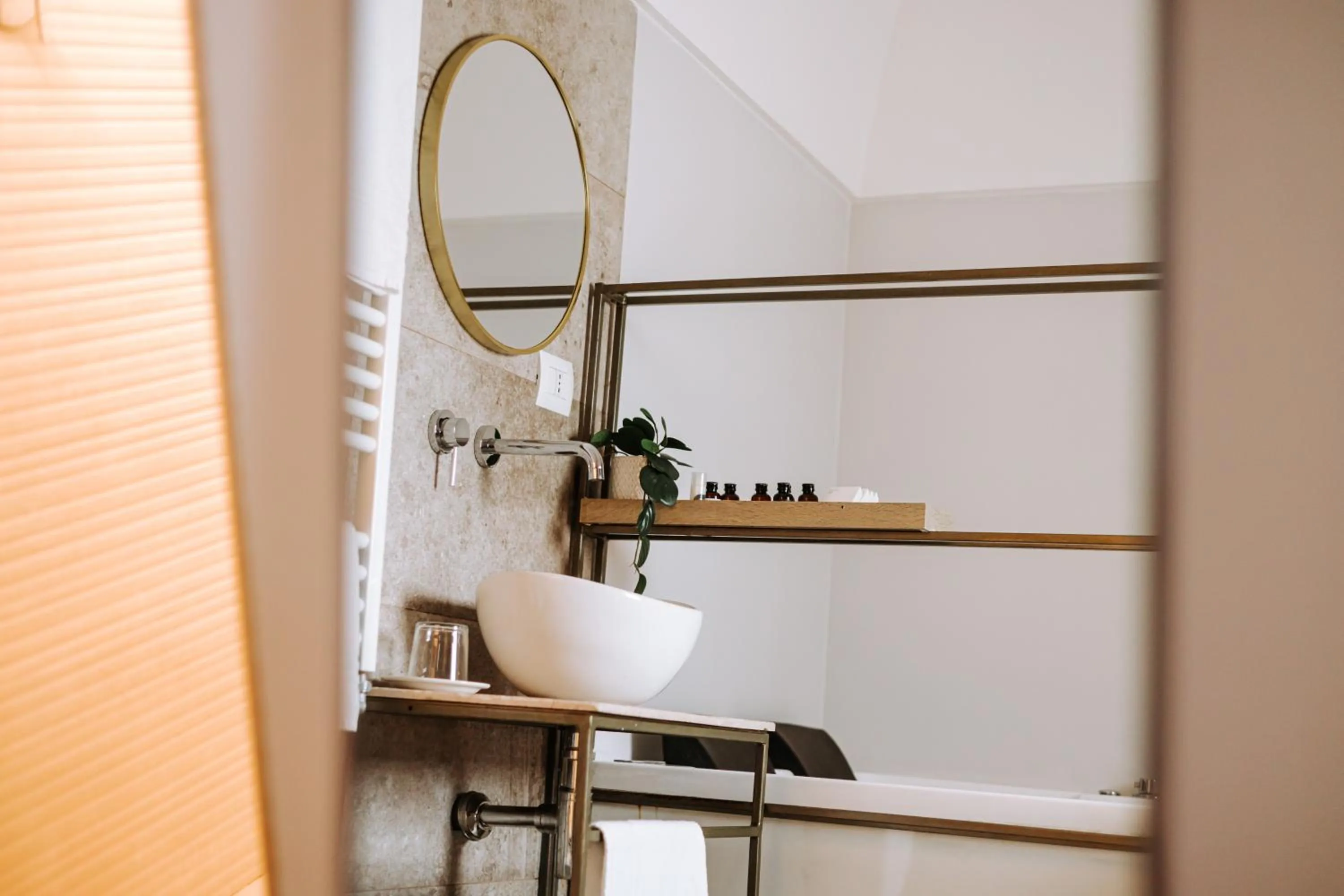 Suite1212 - Pirrelli