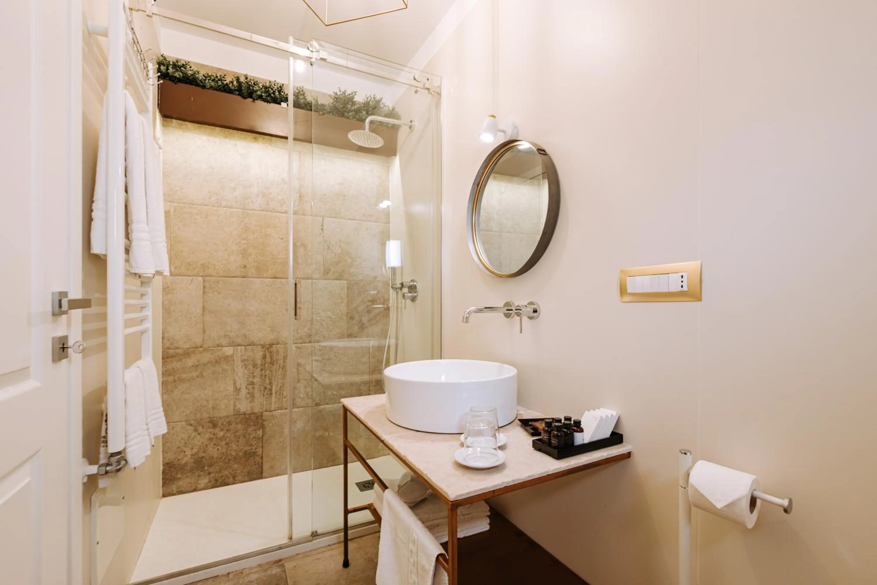 Suite1212 - Pirrelli