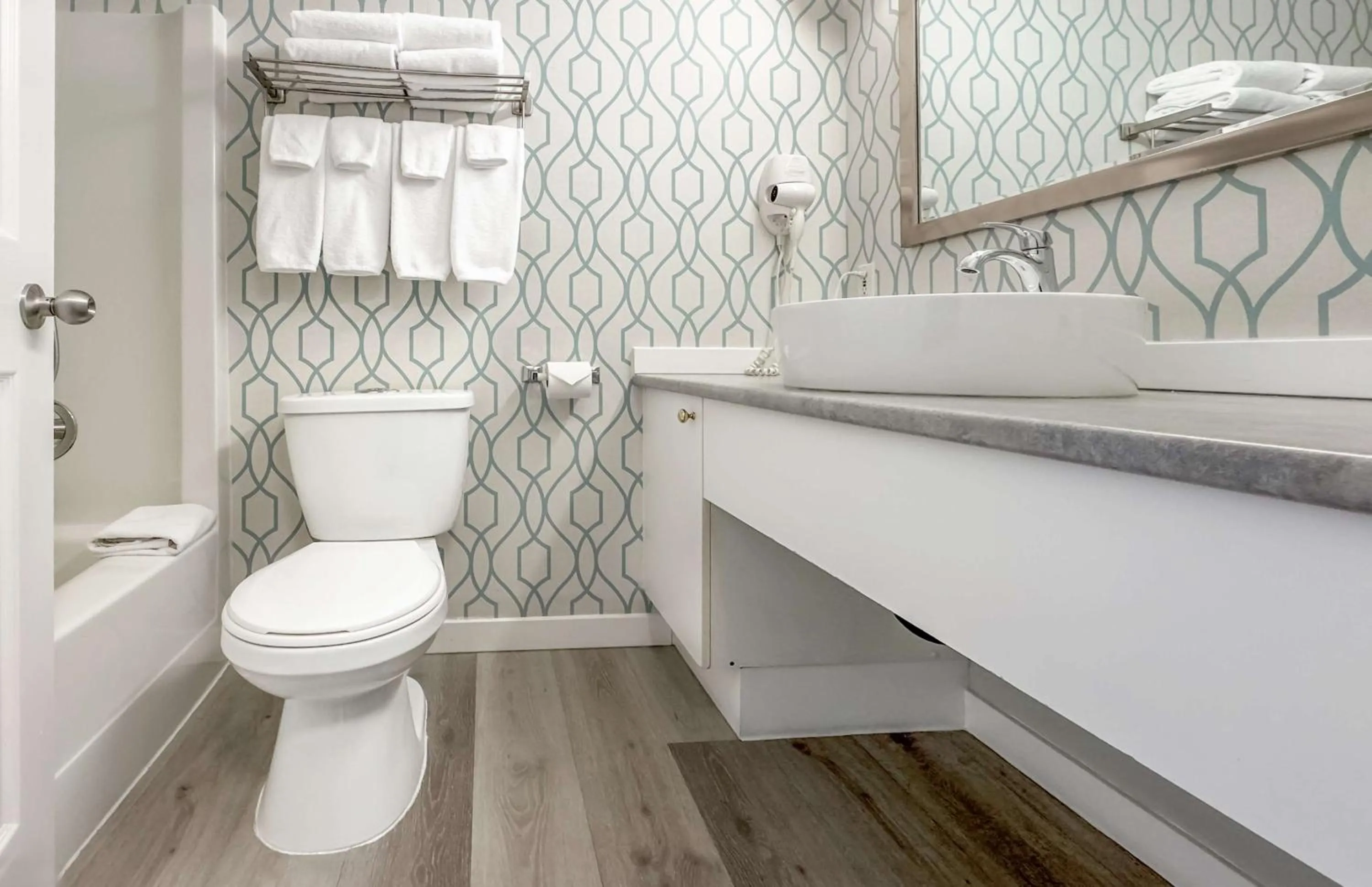 Bathroom in Coast Parksville Hotel