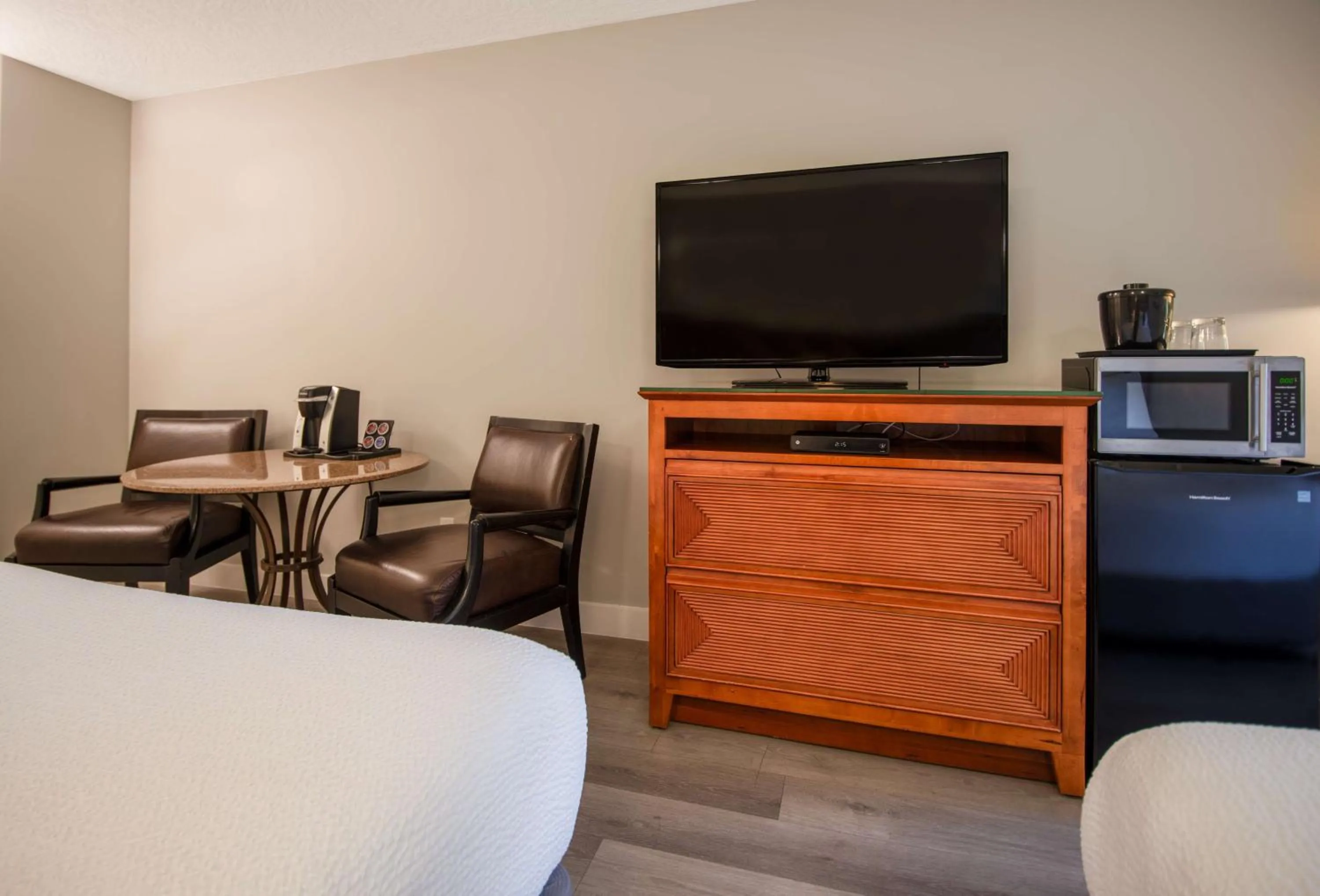 Bedroom in Coast Parksville Hotel