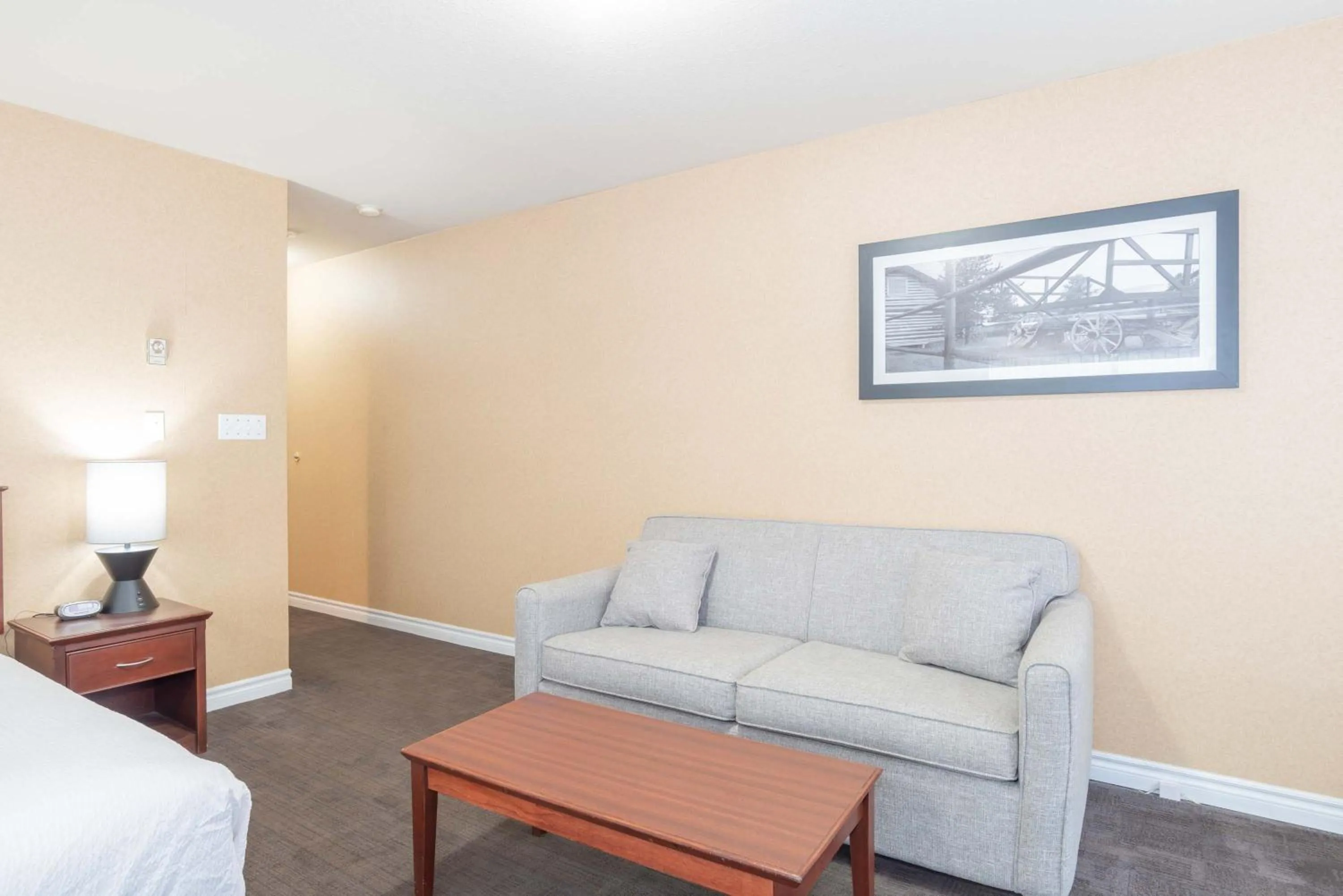 Photo of the whole room in Sandman Hotel Castlegar