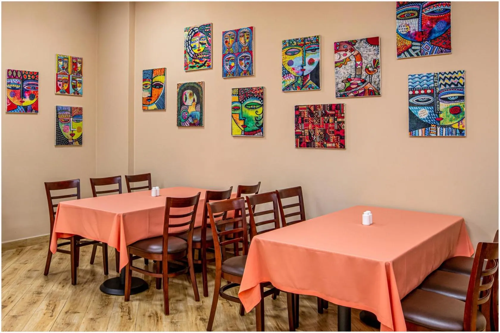 Restaurant/places to eat in Ani Grand Hotel Yerevan