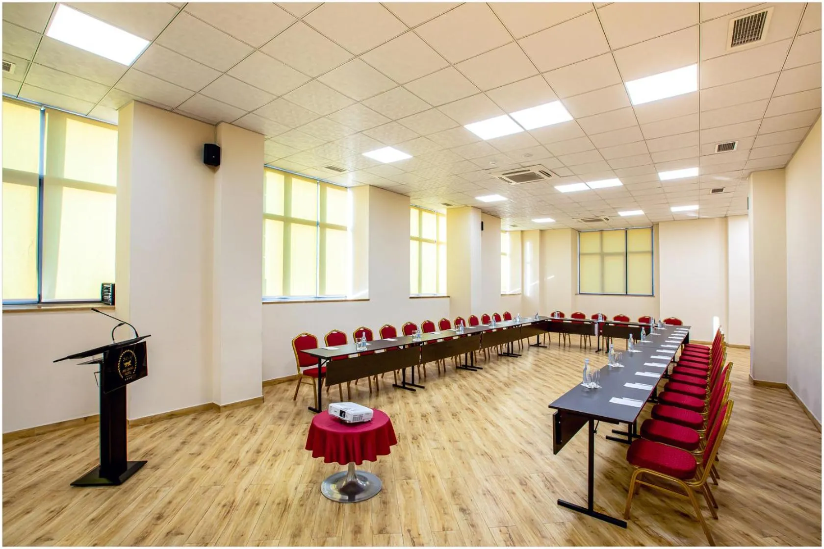 Meeting/conference room in Ani Grand Hotel Yerevan