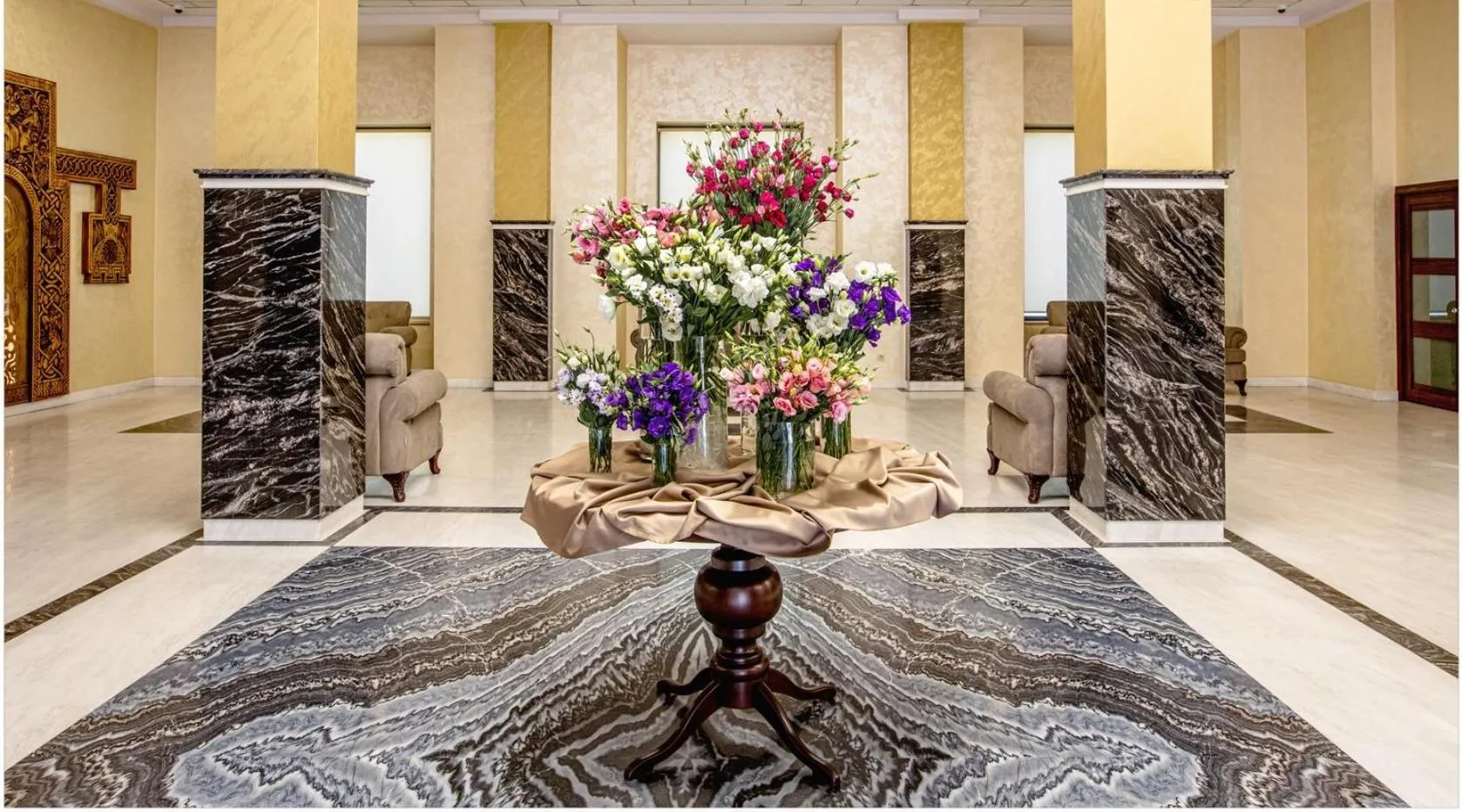 Lobby or reception in Ani Grand Hotel Yerevan