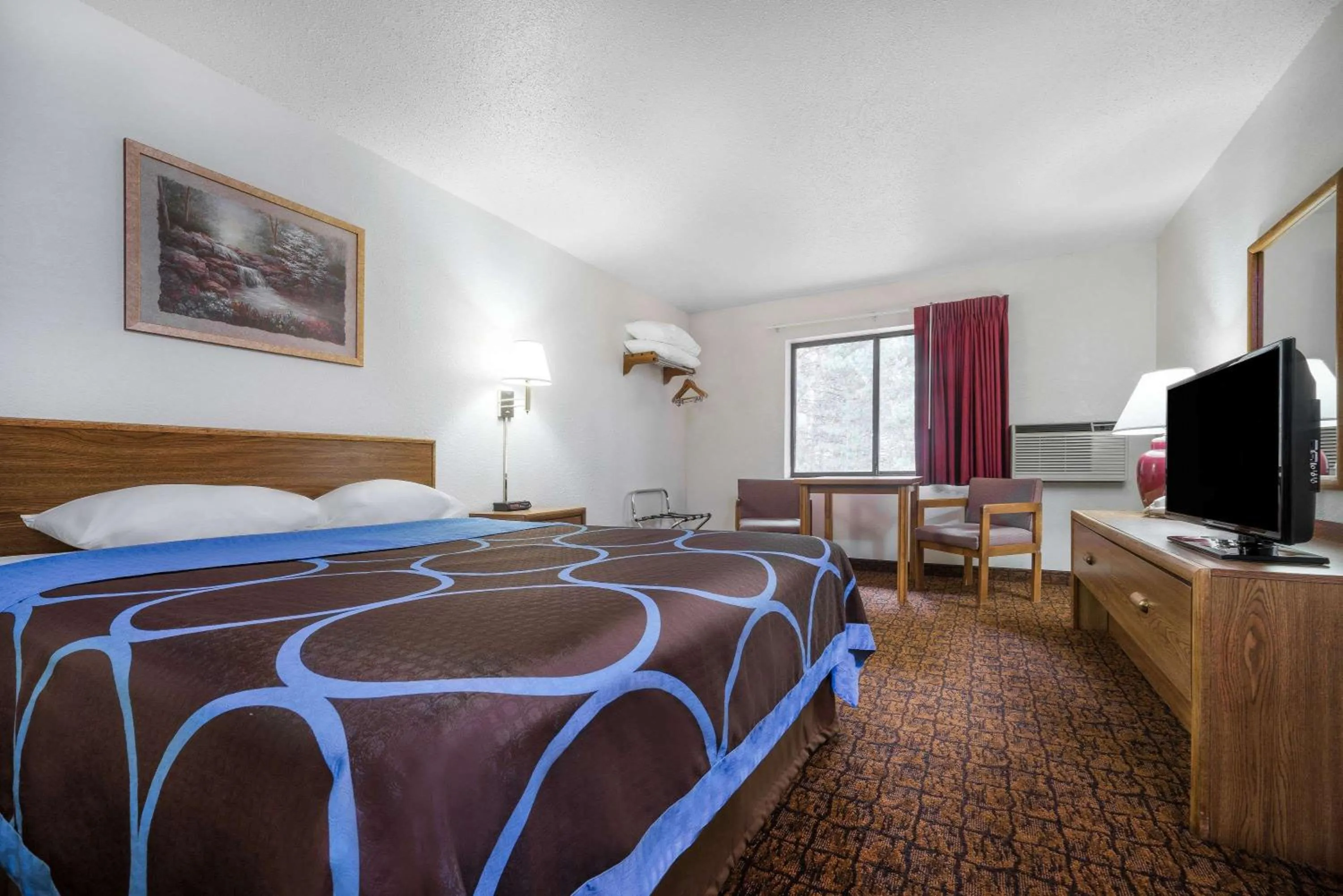 Photo of the whole room, Bed in Super 8 by Wyndham Park Rapids
