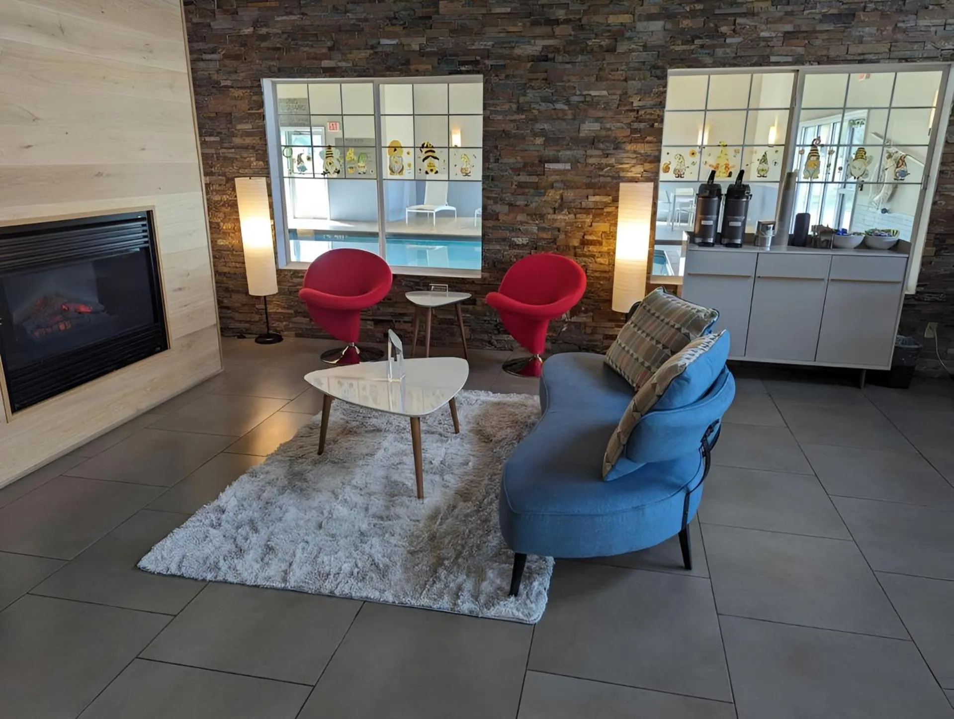 Lobby or reception in Country Inn & Suites by Radisson, Chippewa Falls, WI