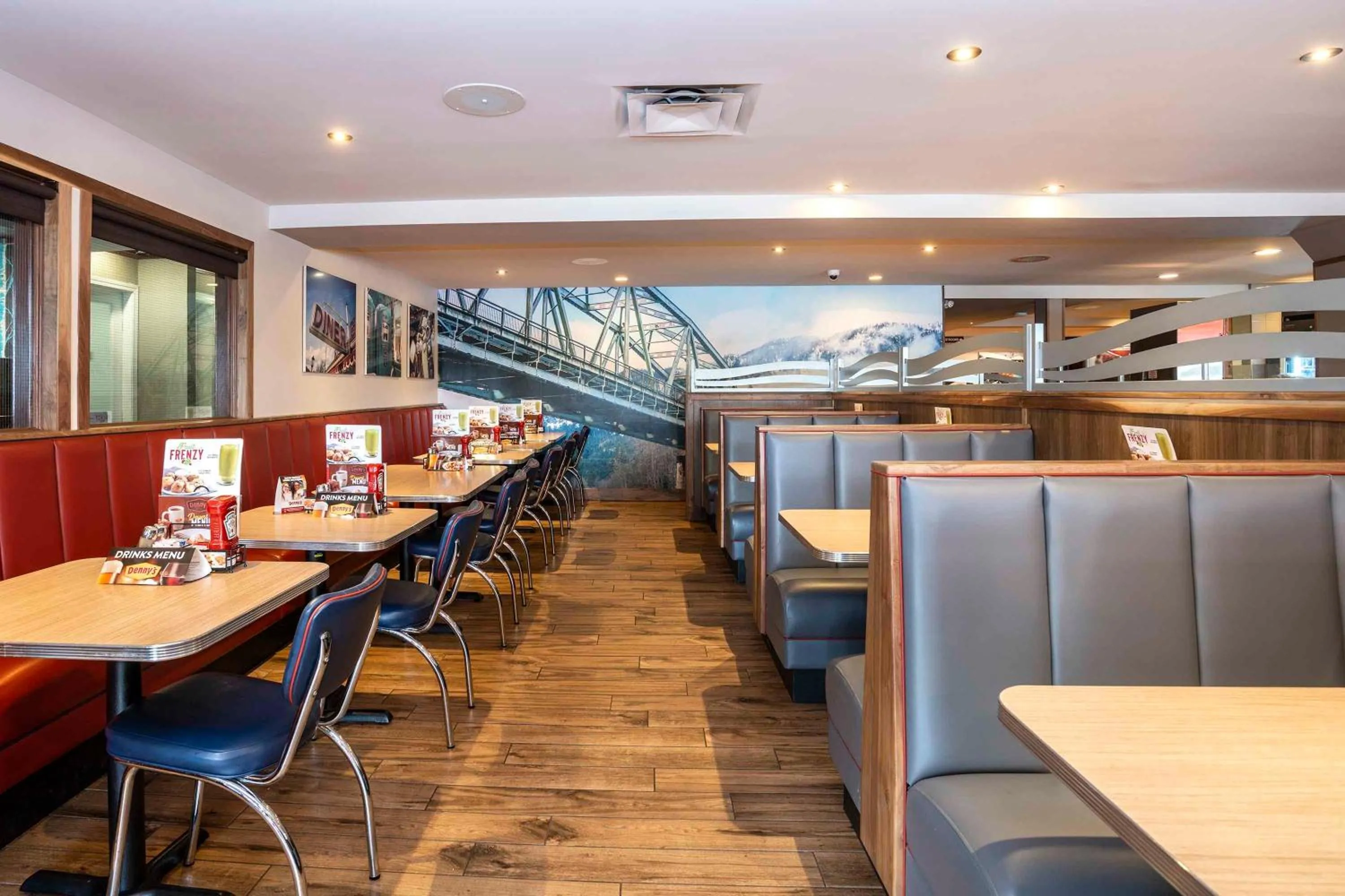 Restaurant/places to eat in Sandman Hotel Terrace