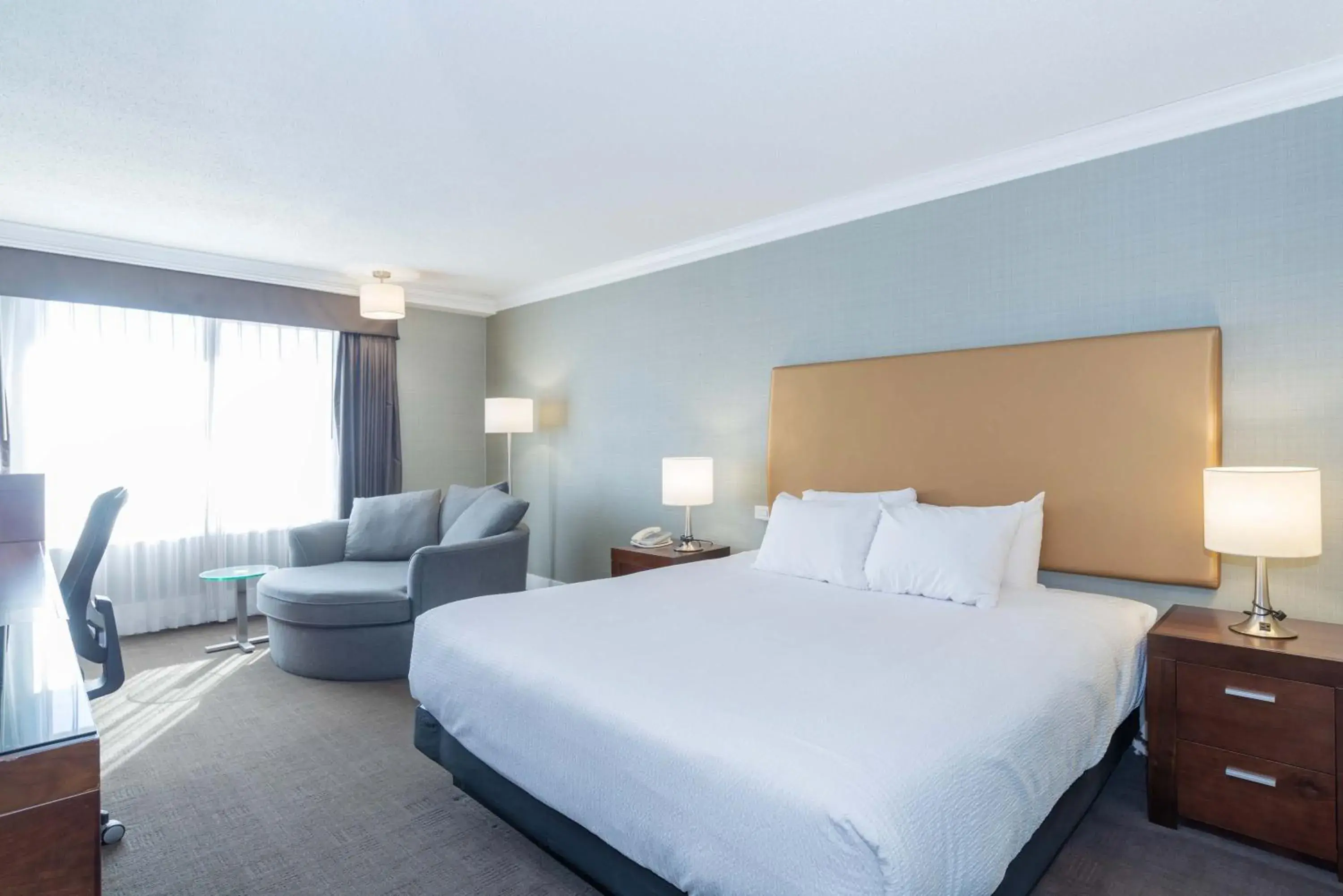 Standard Room, 1 King Bed in Sandman Hotel Vernon Standard Room, 1 King Bed in Sandman Hotel Vernon