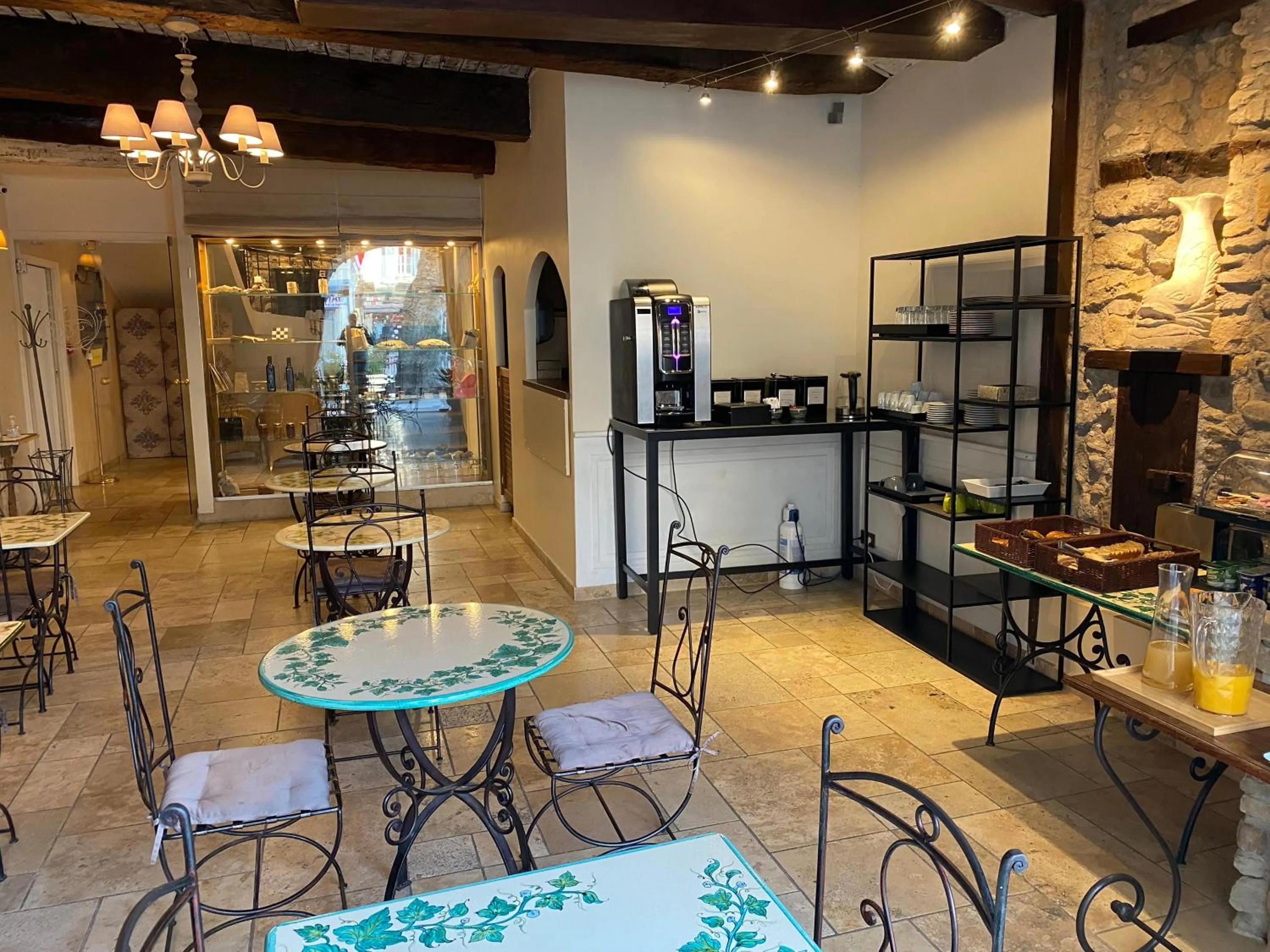 Logis Hôtel la Vallée de l'Arc